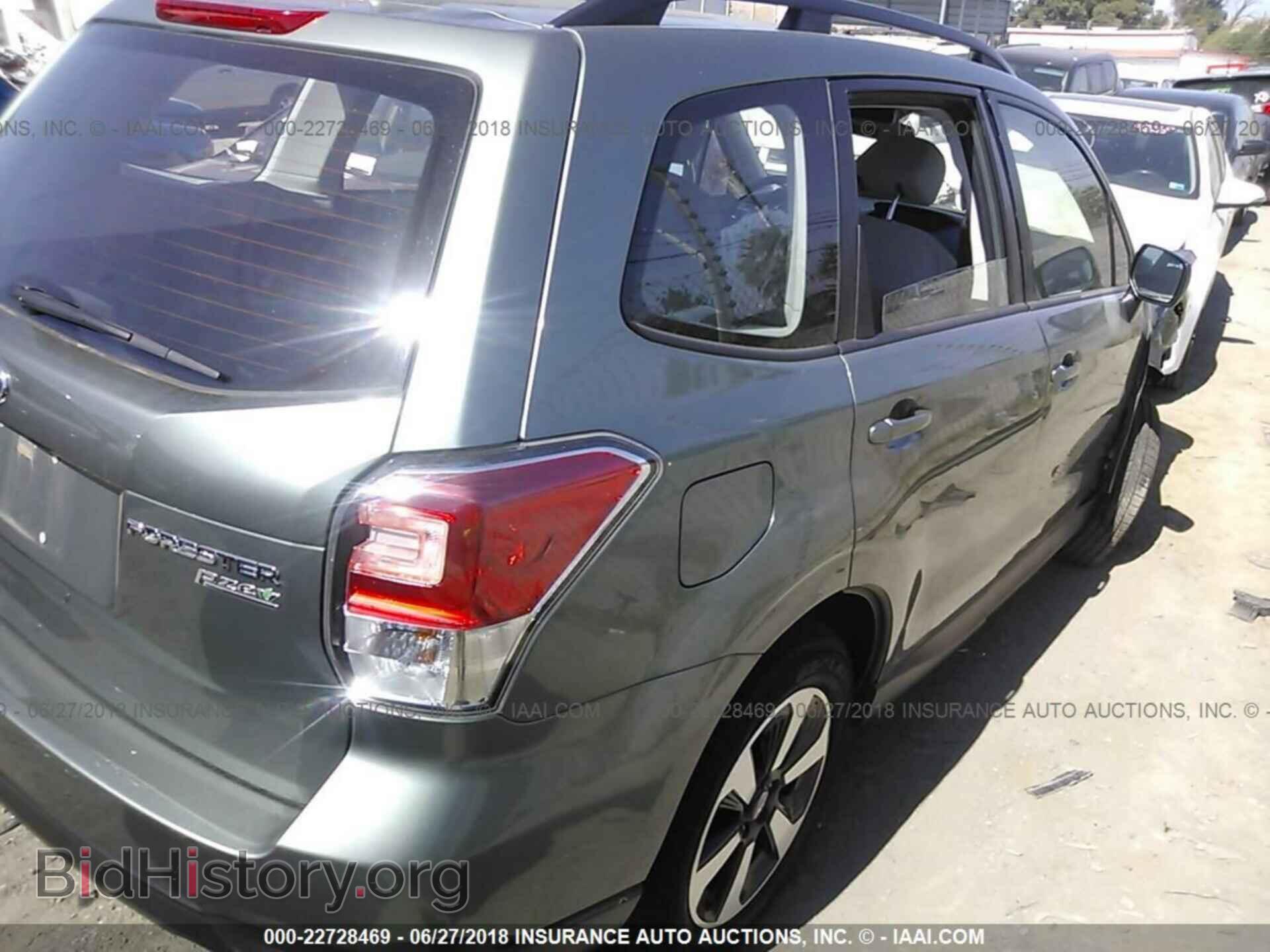 2017 Subaru Forester - VIN: JF2SJABC1HH810223 - Фото 4
