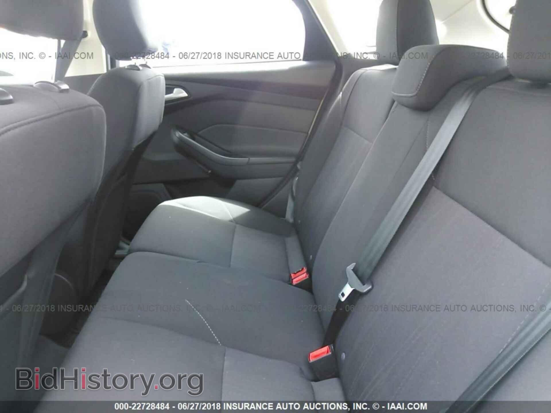 2016 Ford Focus - VIN: 1FADP3K24GL300409 - Фото 8