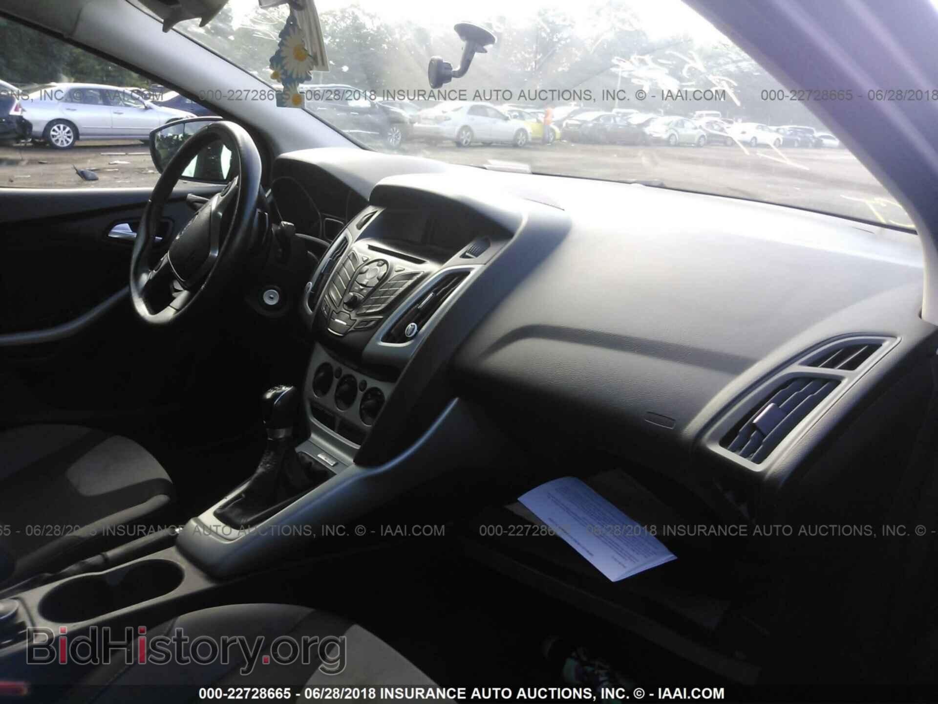 2012 Ford Focus - VIN: 1FAHP3F25CL183025 - Photo 5