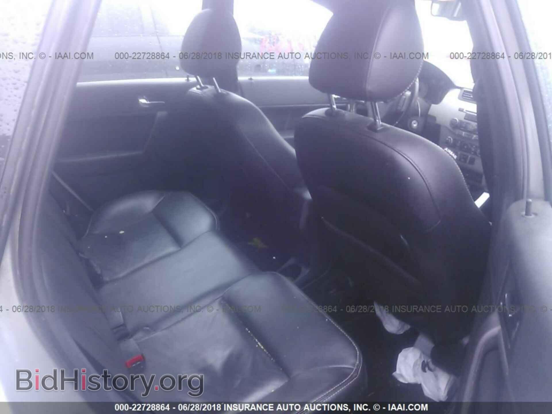 2011 Ford Focus - VIN: 1FAHP3GN1BW109915 - Фото 8