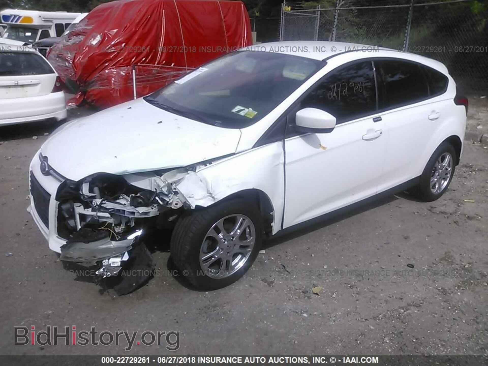 2012 Ford Focus - VIN: 1FAHP3K25CL247859 - Photo 2