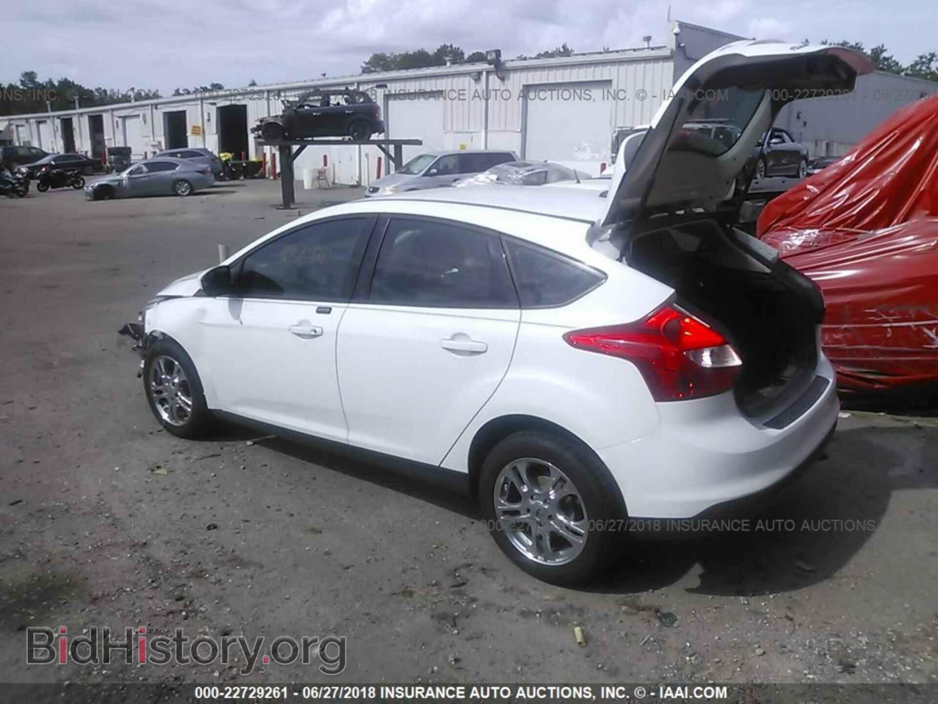 2012 Ford Focus - VIN: 1FAHP3K25CL247859 - Photo 3