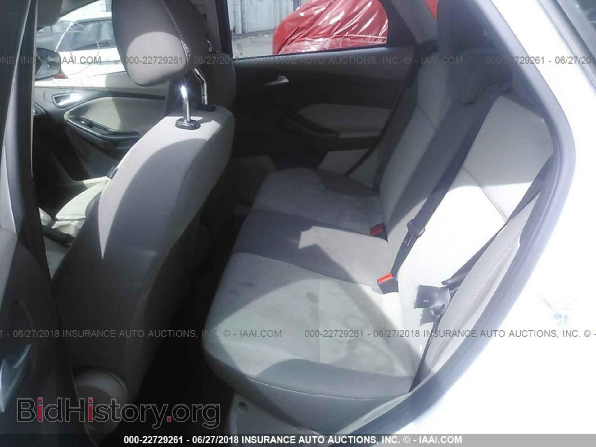 2012 Ford Focus - VIN: 1FAHP3K25CL247859 - Photo 8