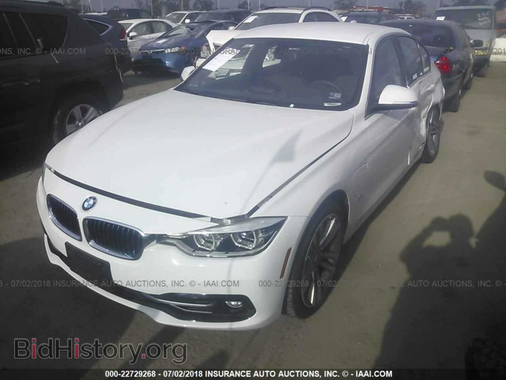 2018 Bmw 330e - VIN: WBA8E1C54JA178200 - Фото 2