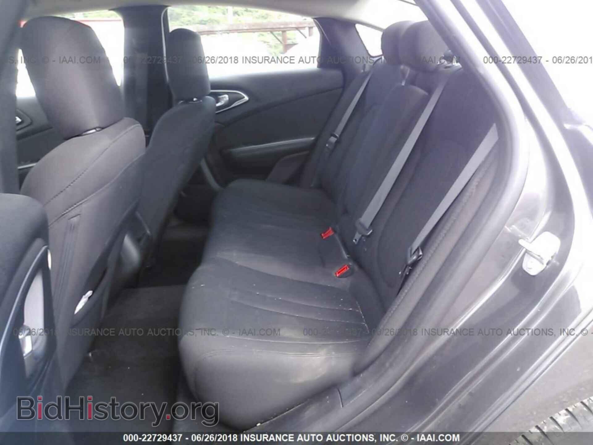 2015 Chrysler 200 - VIN: 1C3CCCAB3FN734816 - Photo 8