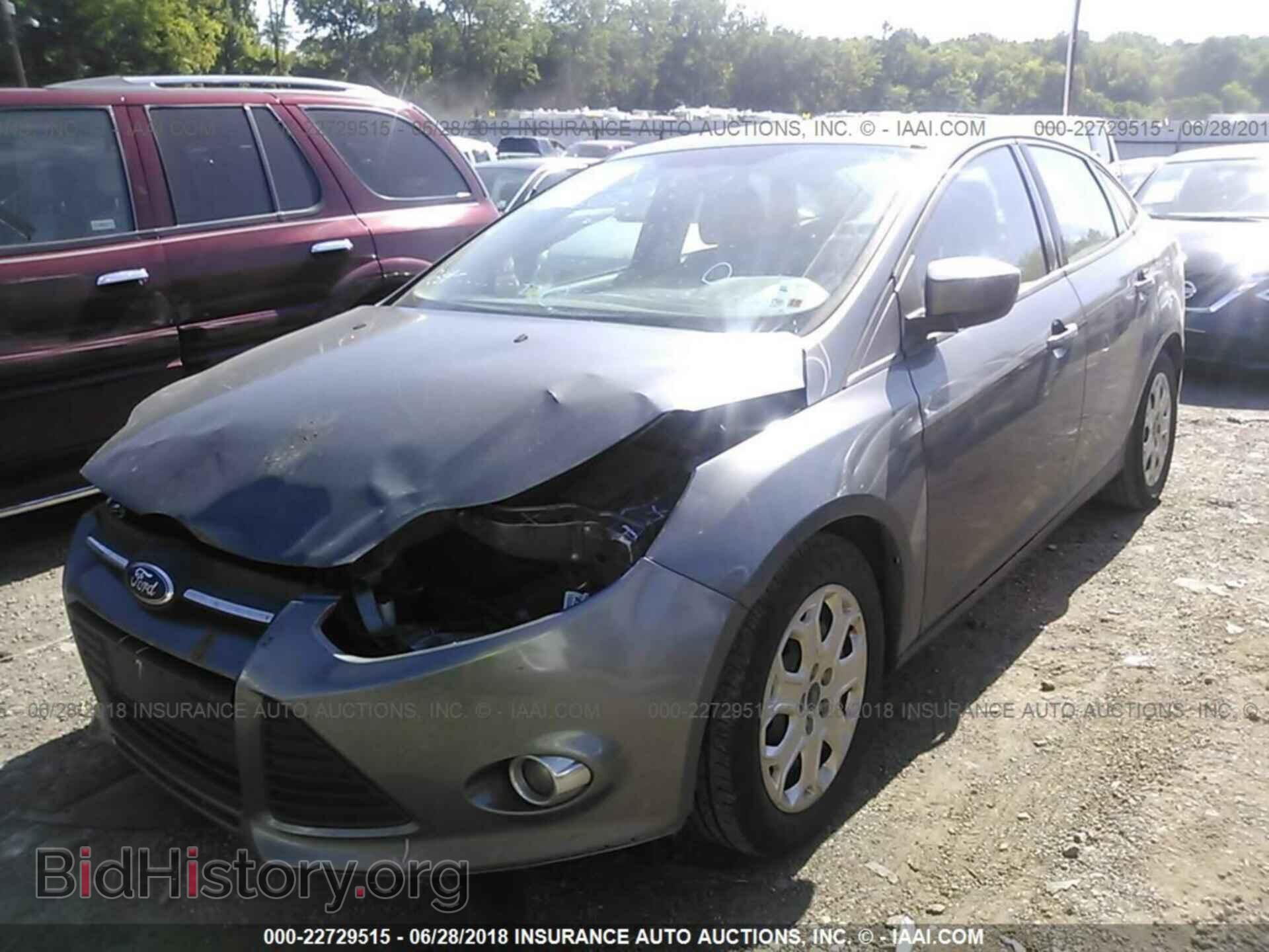 2012 Ford Focus - VIN: 1FAHP3F29CL478483 - Photo 2