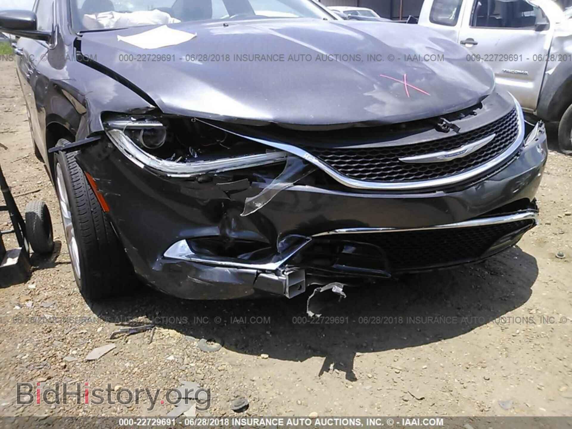 2015 Chrysler 200 - VIN: 1C3CCCCG2FN618290 - Photo 6