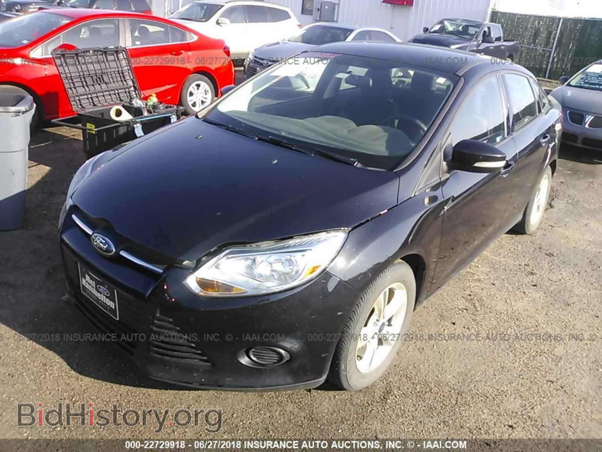 2013 Ford Focus - VIN: 1FADP3F24DL296027 - Photo 2