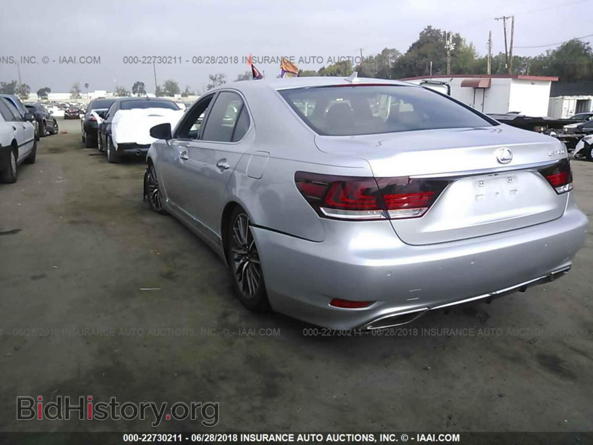 2013 Lexus Ls - VIN: JTHBL5EF5D5115758 - Photo 3