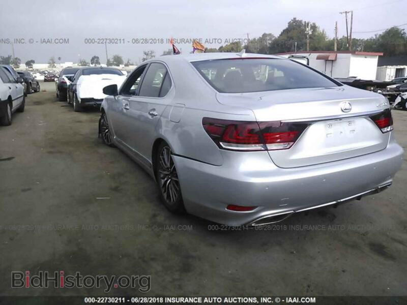 2013 Lexus LS (VIN JTHBL5EF5D5115758) — photo 3 of 10
