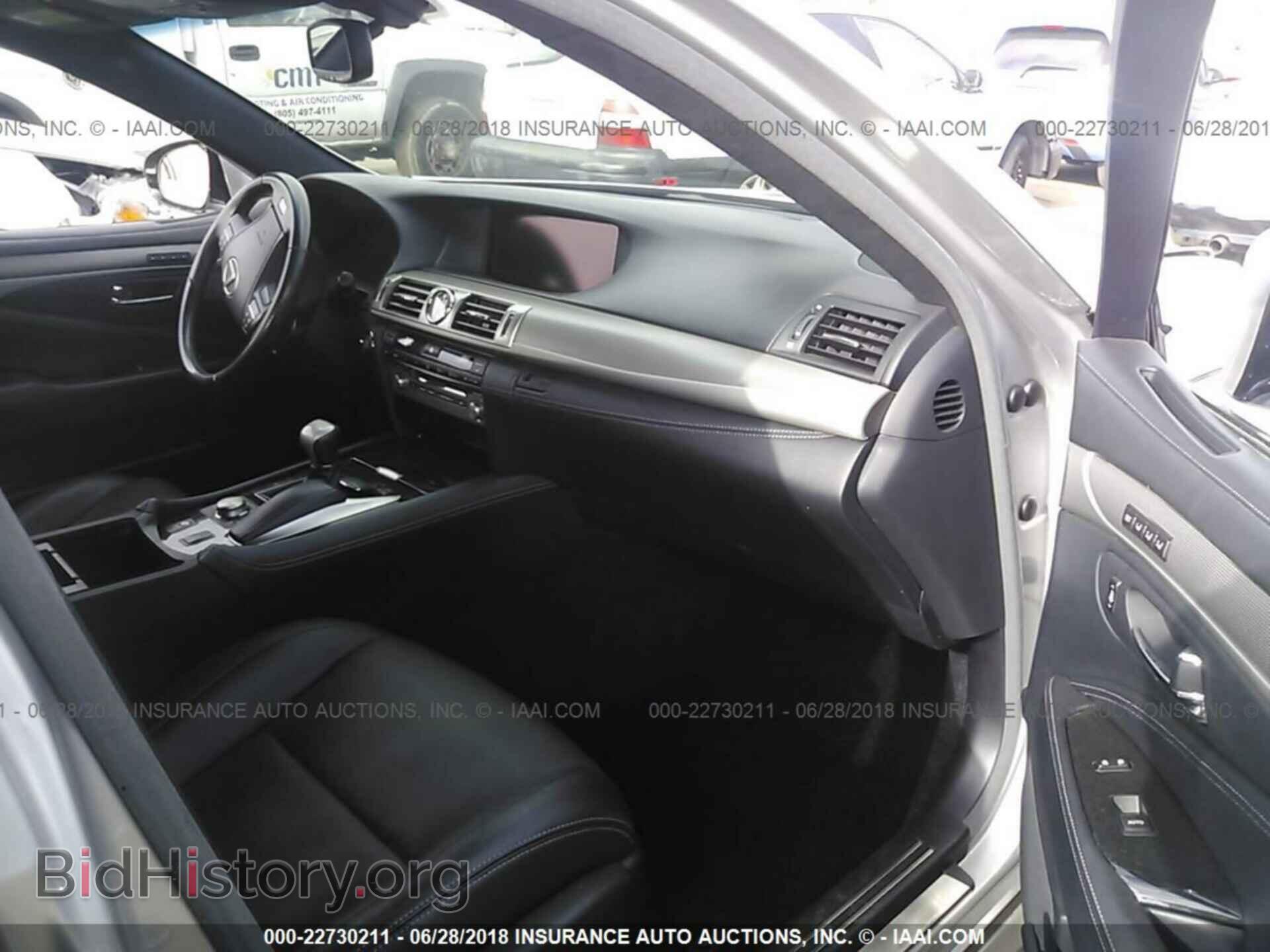 2013 Lexus Ls - VIN: JTHBL5EF5D5115758 - Photo 5