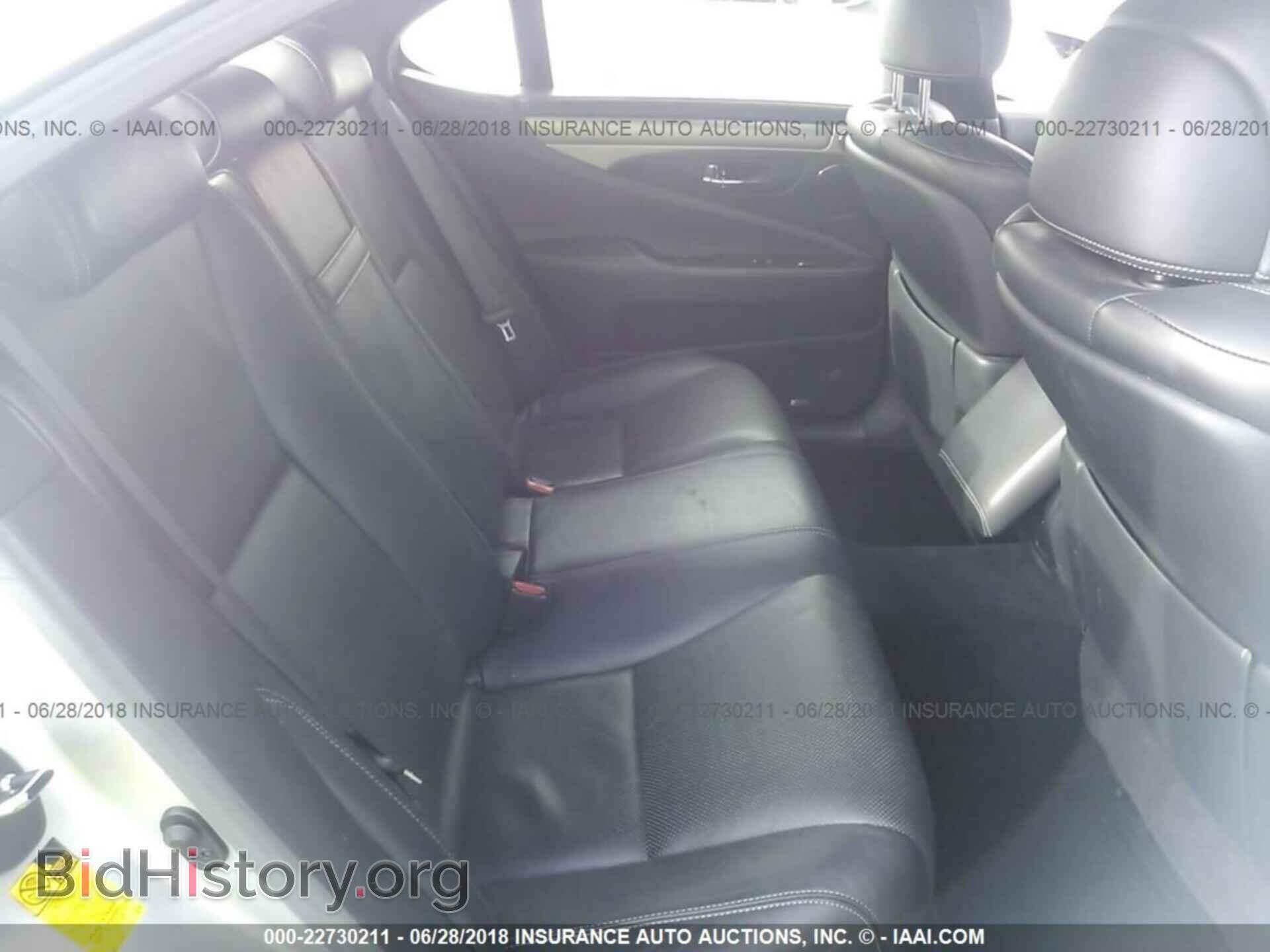 2013 Lexus Ls - VIN: JTHBL5EF5D5115758 - Photo 8