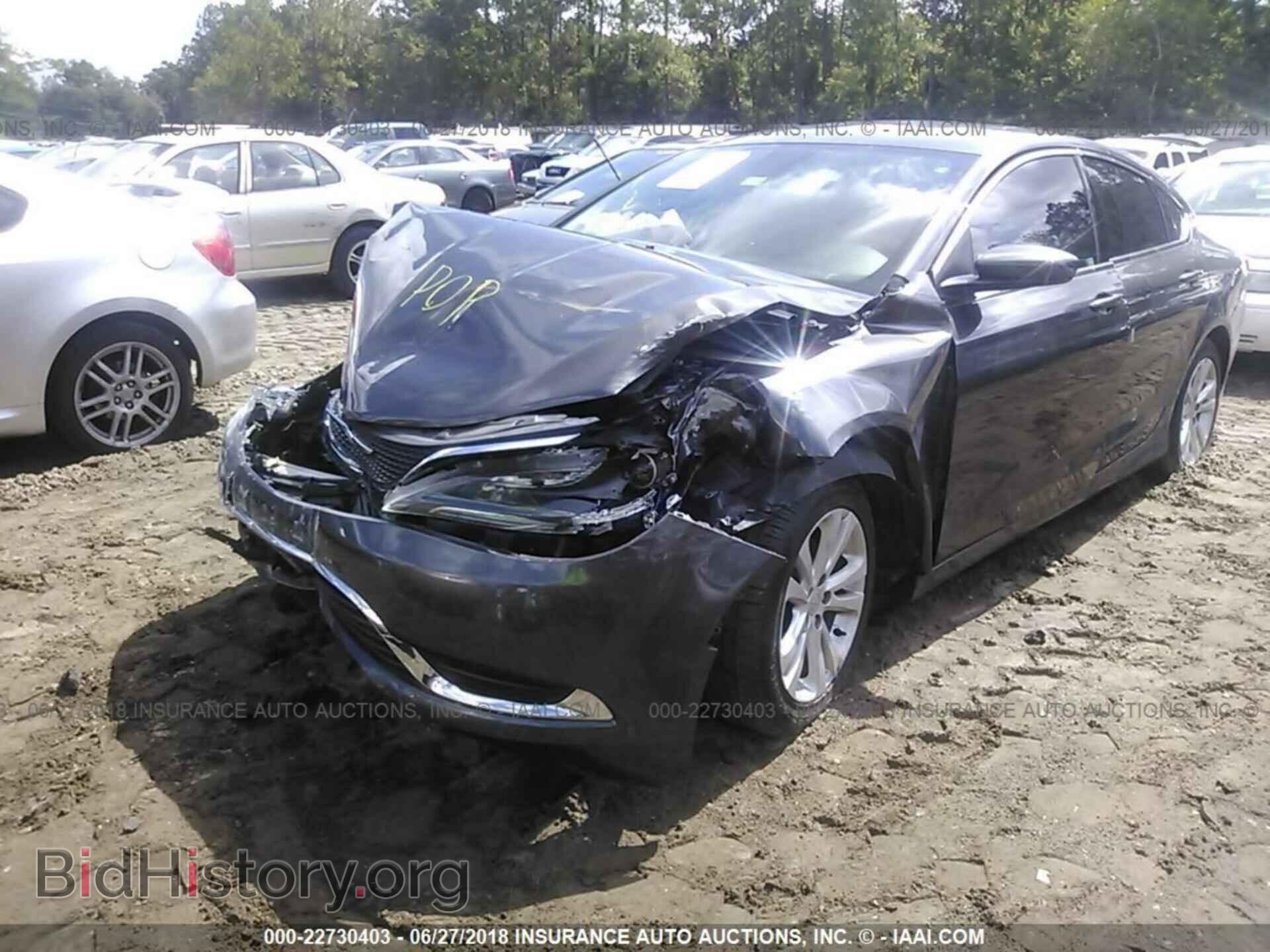 2015 Chrysler 200 - VIN: 1C3CCCABXFN547976 - Photo 2