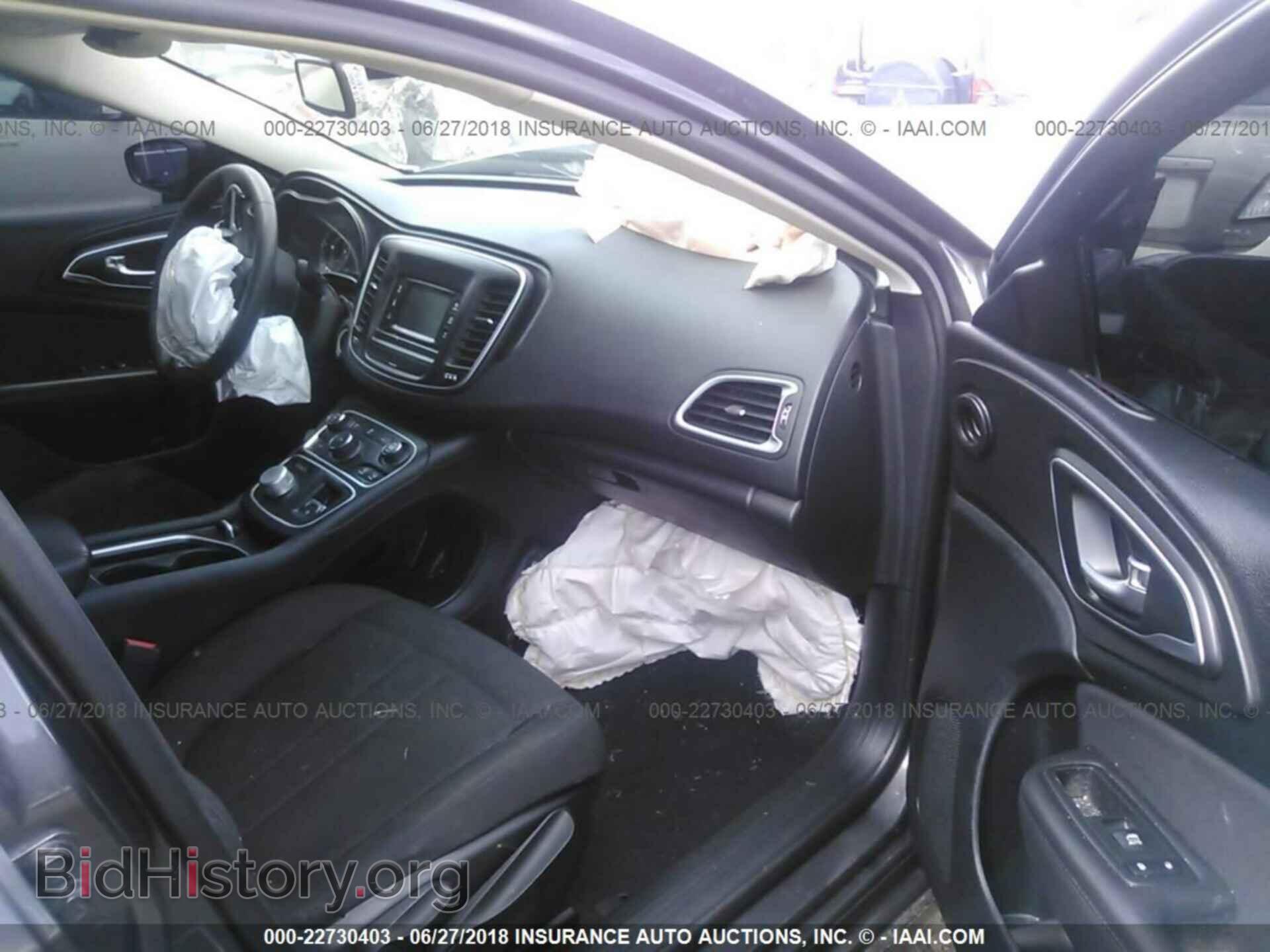 2015 Chrysler 200 - VIN: 1C3CCCABXFN547976 - Photo 5