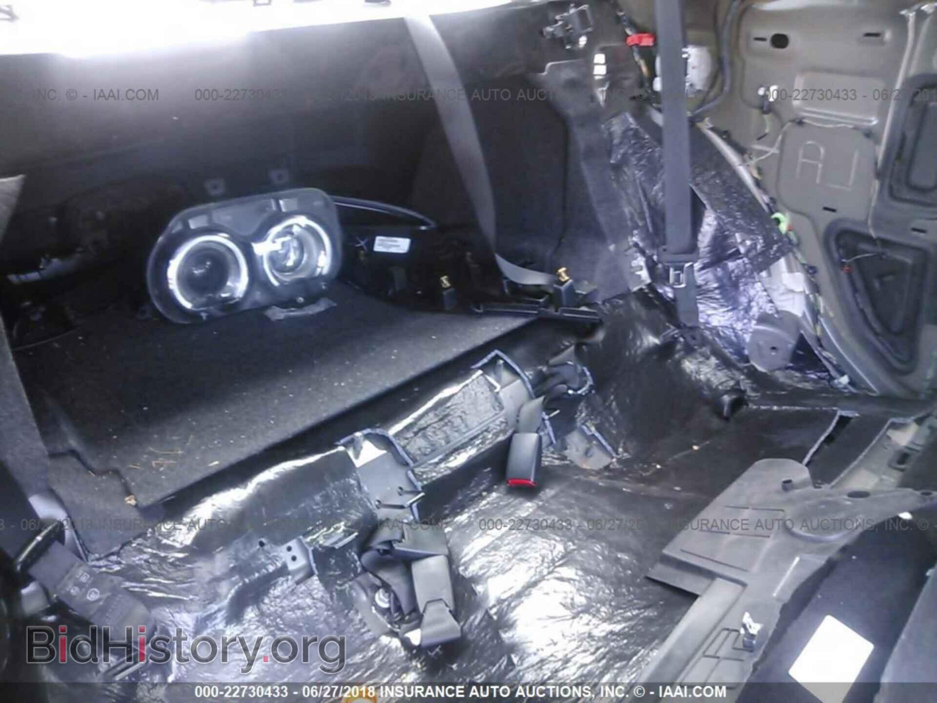 2015 Dodge Challenger - VIN: 2C3CDZBGXFH911901 - Фото 8