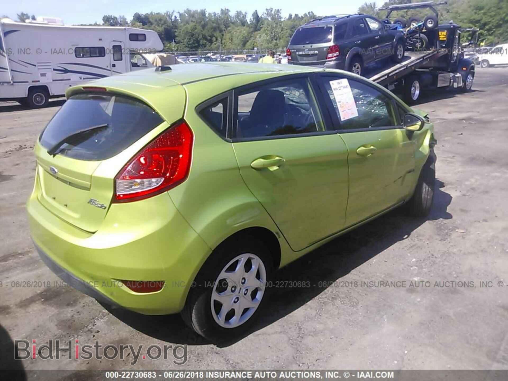 2011 Ford Fiesta - VIN: 3FADP4EJ4BM147028 - Фото 4