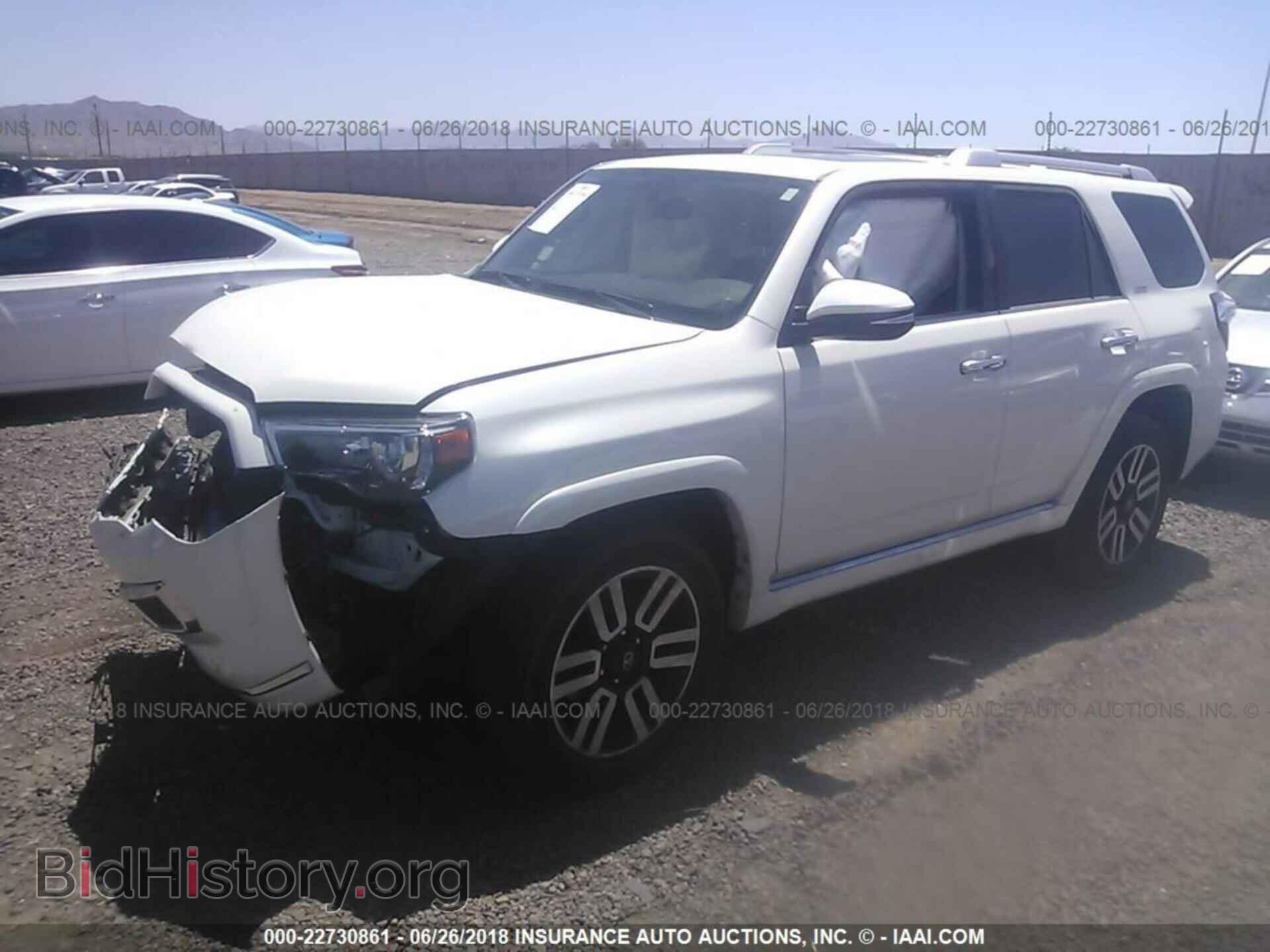 2016 Toyota 4runner - VIN: JTEBU5JR2G5338421 - Фото 2