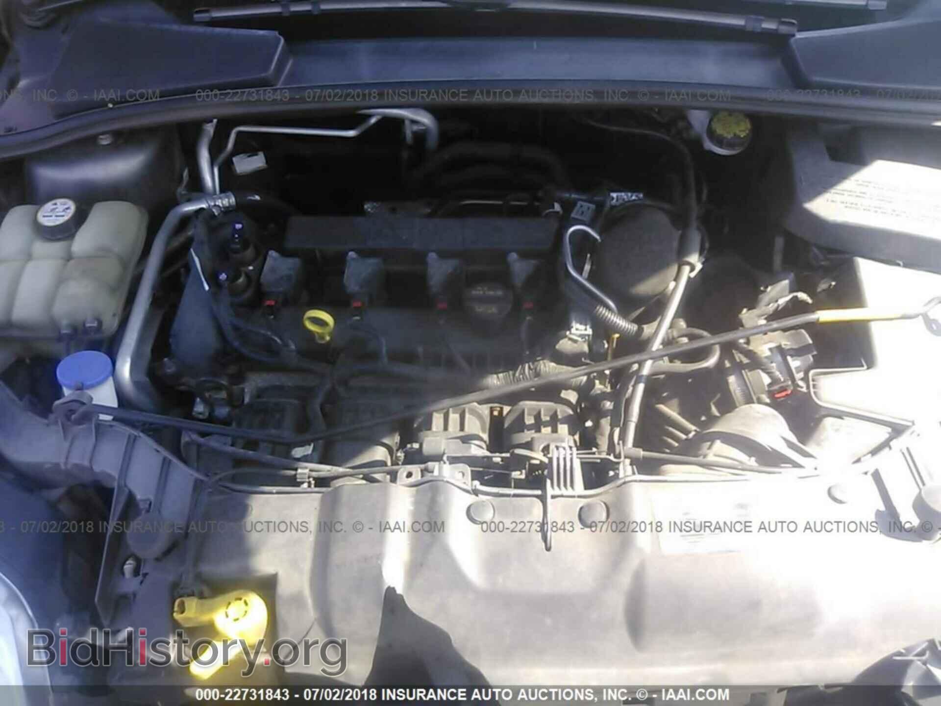 2012 Ford Focus - VIN: 1FAHP3H24CL306682 - Photo 10