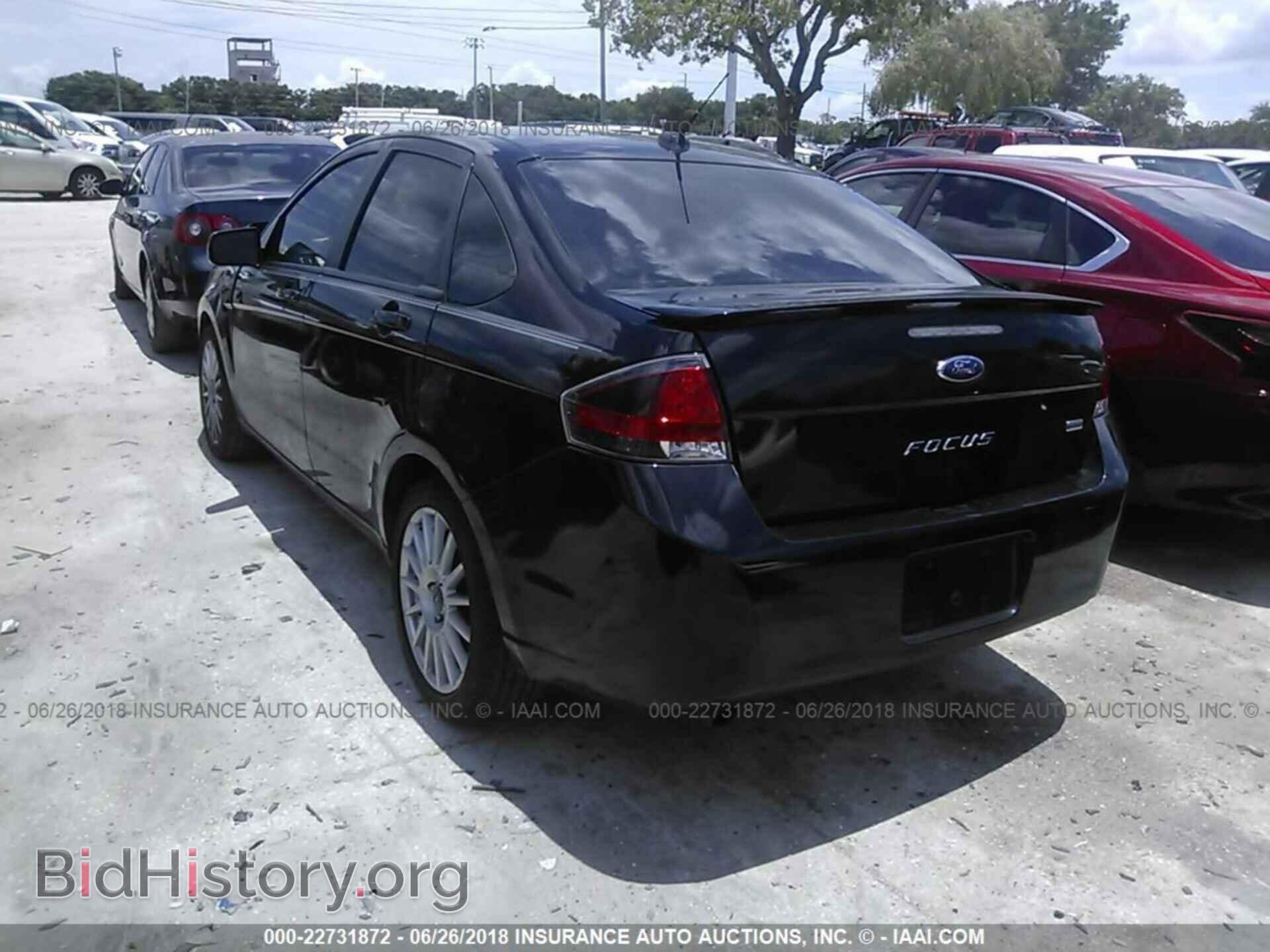 2011 Ford Focus - VIN: 1FAHP3GN5BW142514 - Фото 3