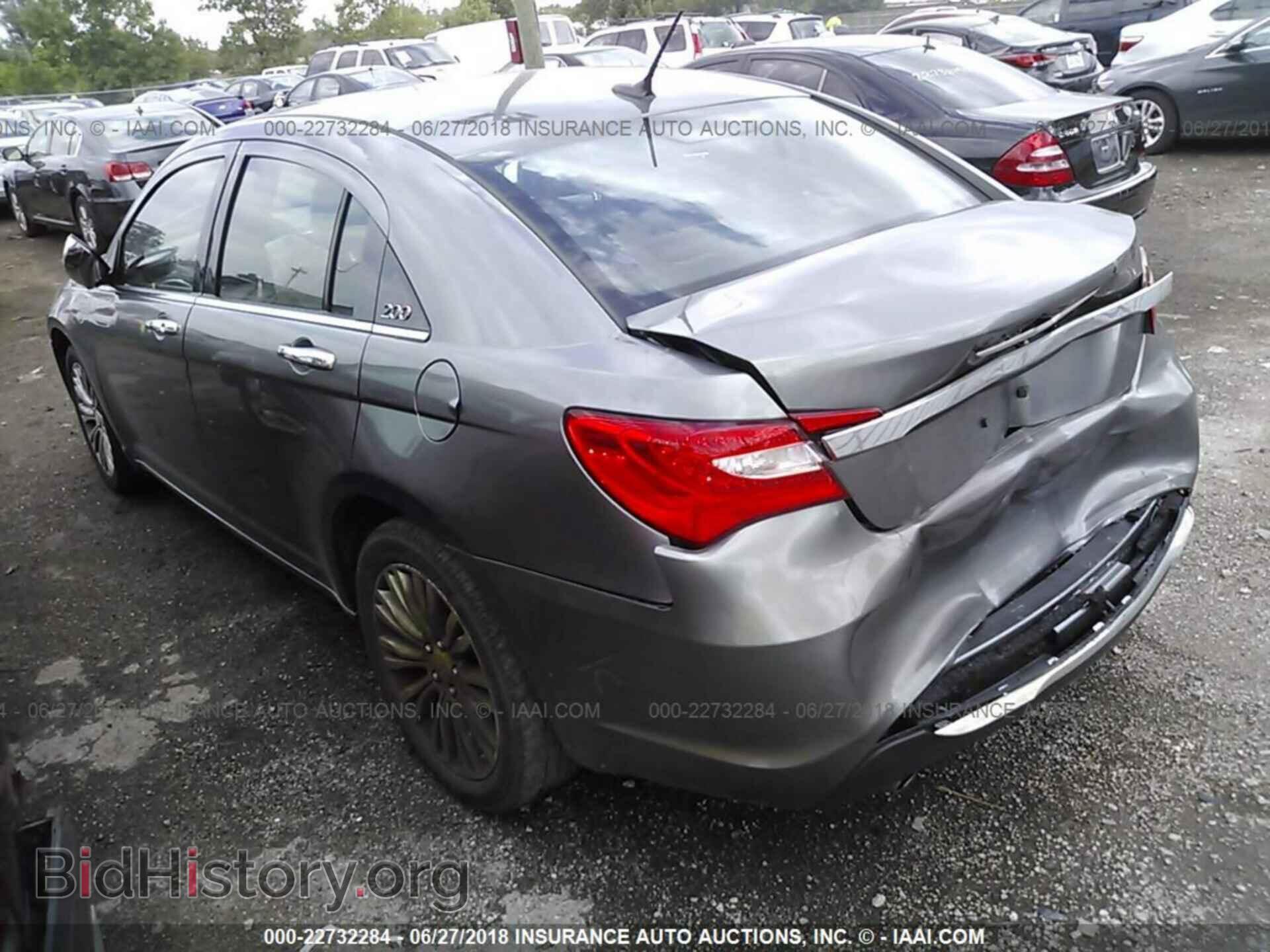 2013 Chrysler 200 - VIN: 1C3CCBCGXDN524097 - Фото 3