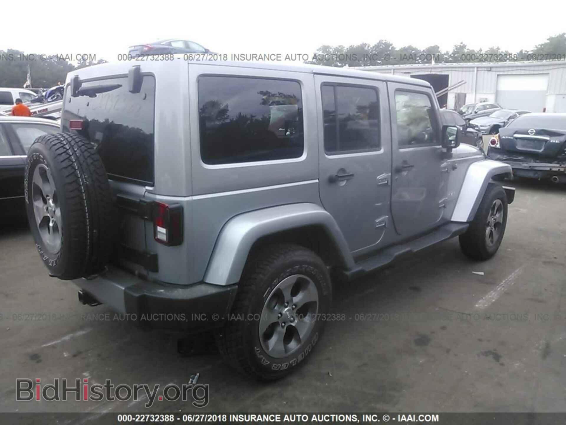 2017 Jeep Wrangler - VIN: 1C4HJWEG2HL726302 - Фото 4