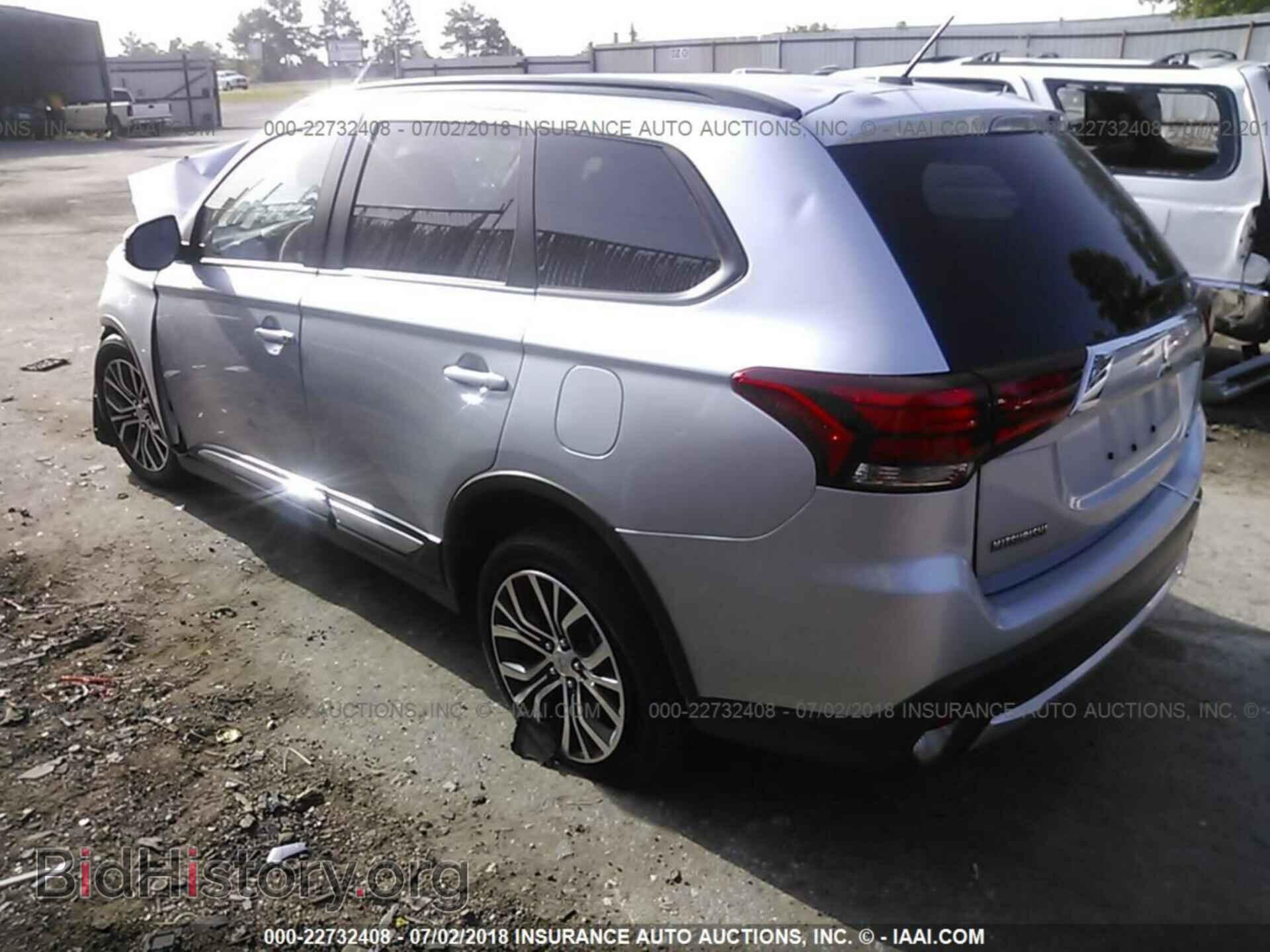 2016 Mitsubishi Outlander - VIN: JA4AD3A35GZ059595 - Фото 3