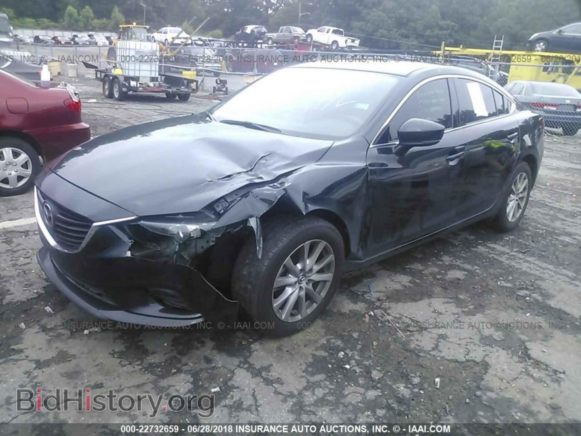 2017 Mazda 6 - VIN: JM1GL1U57H1117758 - Photo 2