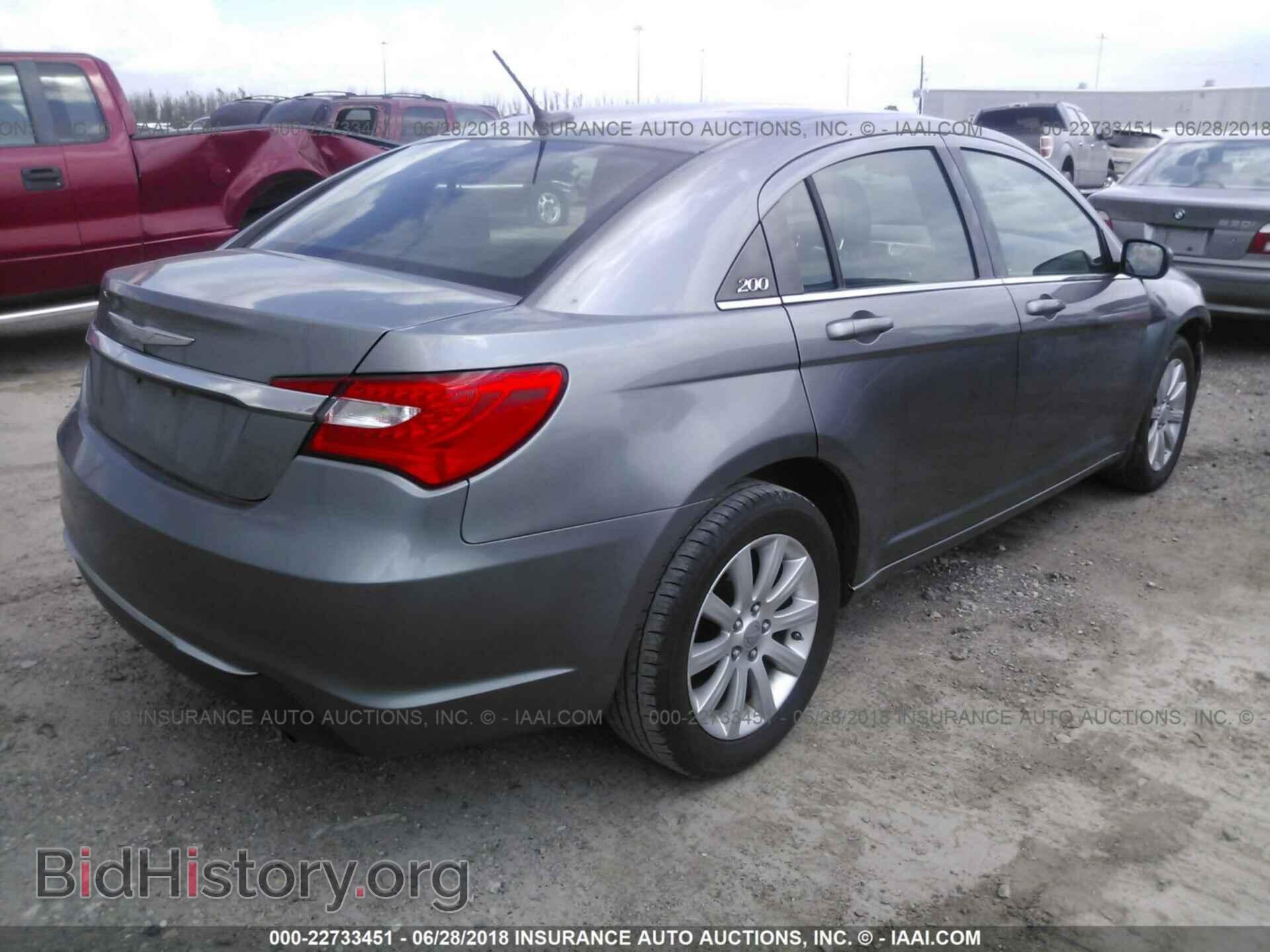 2012 Chrysler 200 - VIN: 1C3CCBBB9CN103749 - Photo 4