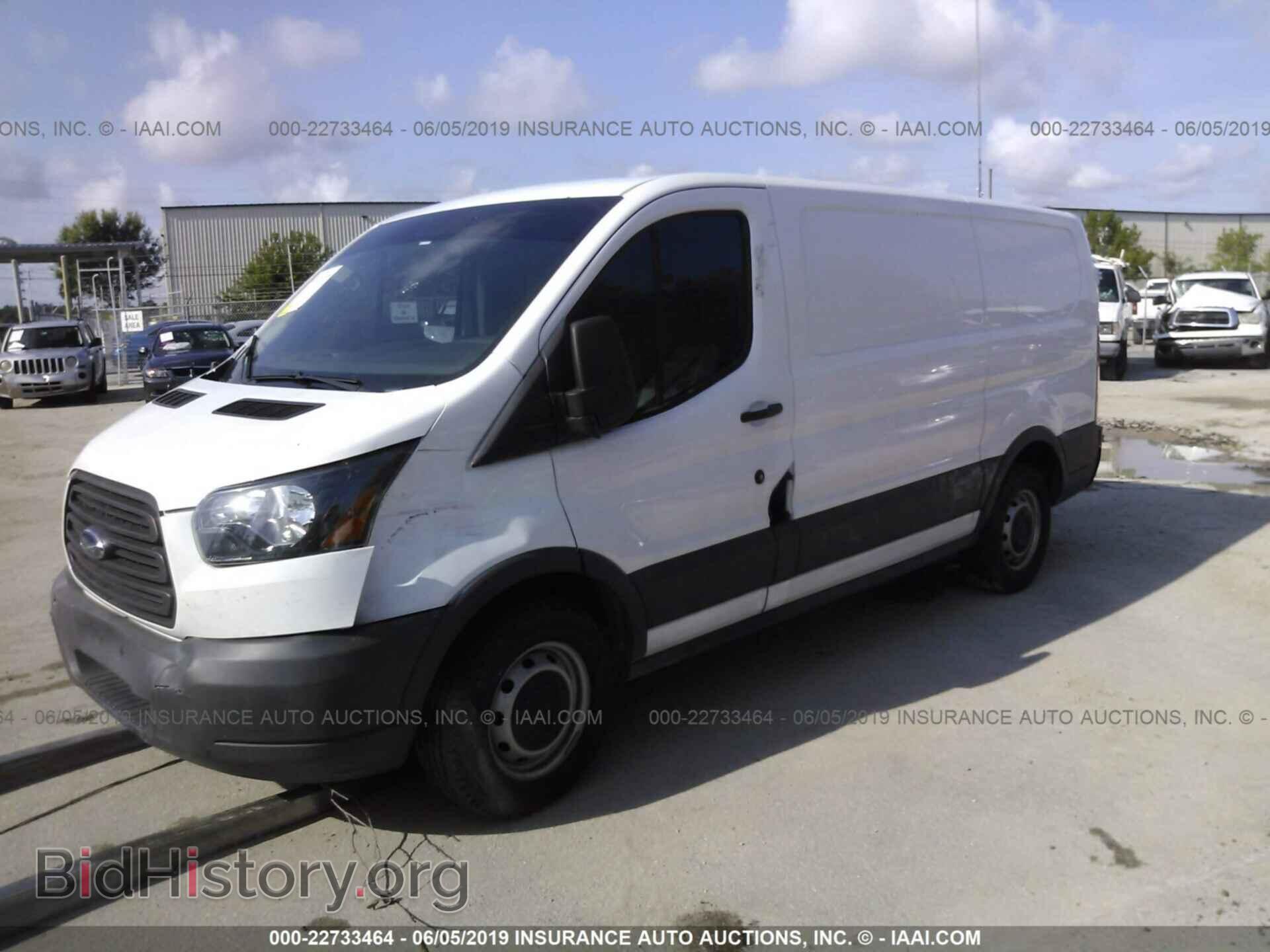 2015 Ford Transit - VIN: 1FTNE1ZG3FKA24206 - Фото 2