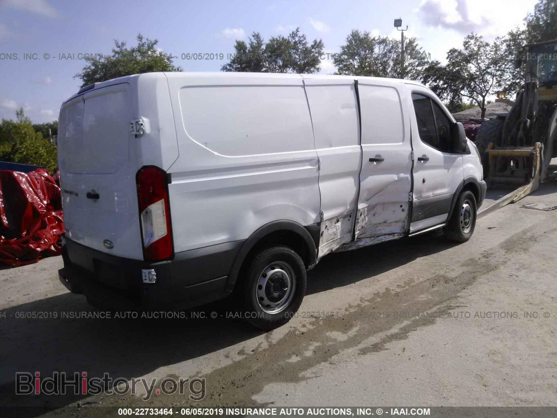 2015 Ford Transit - VIN: 1FTNE1ZG3FKA24206 - Фото 4