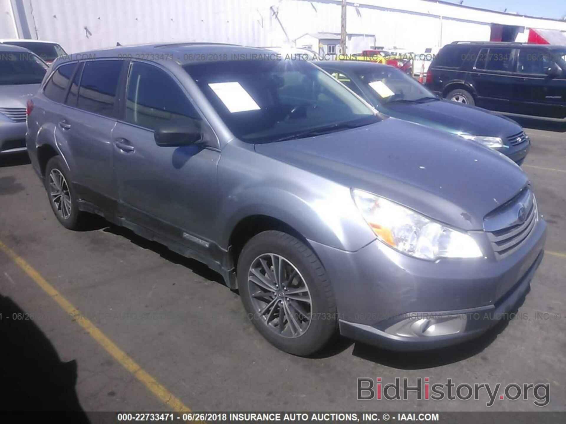 Photo 4S4BRCHC4B1418097 - Subaru Outback 2011