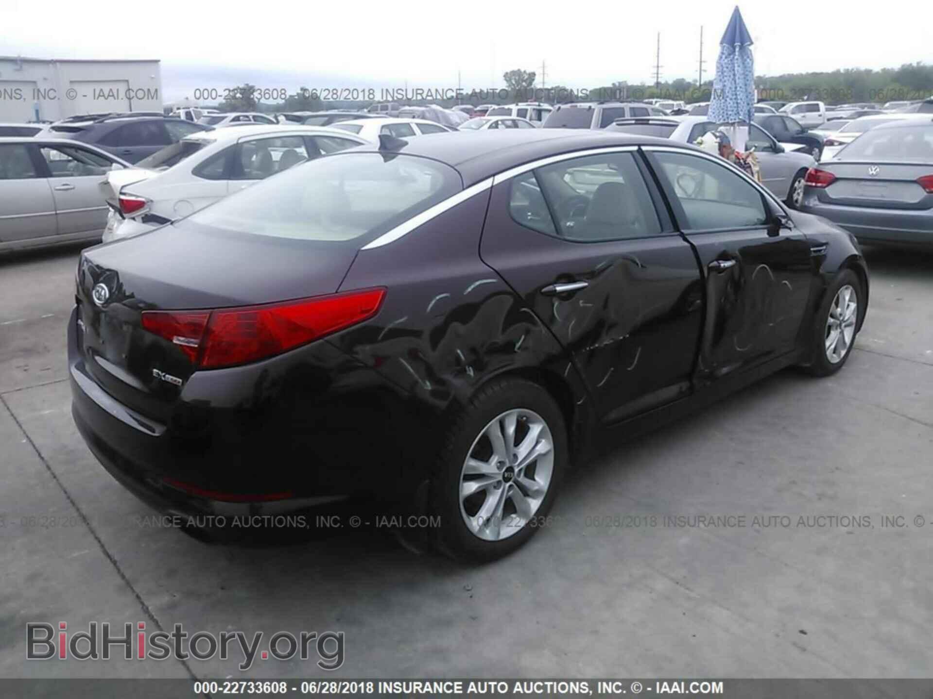 2011 Kia Optima - VIN: KNAGN4A64B5109798 - Photo 4