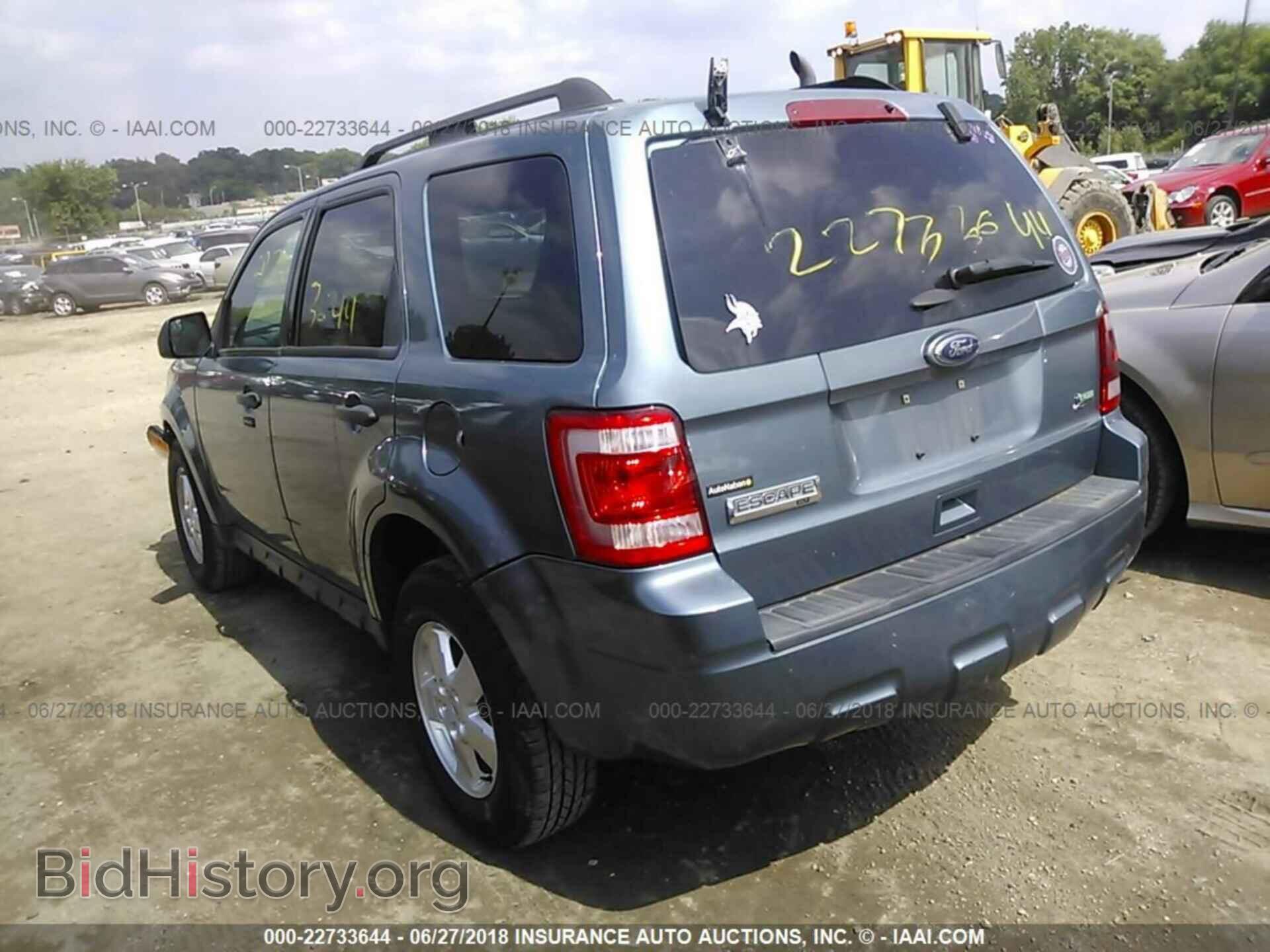 2012 Ford Escape - VIN: 1FMCU0DGXCKA50689 - Фото 3