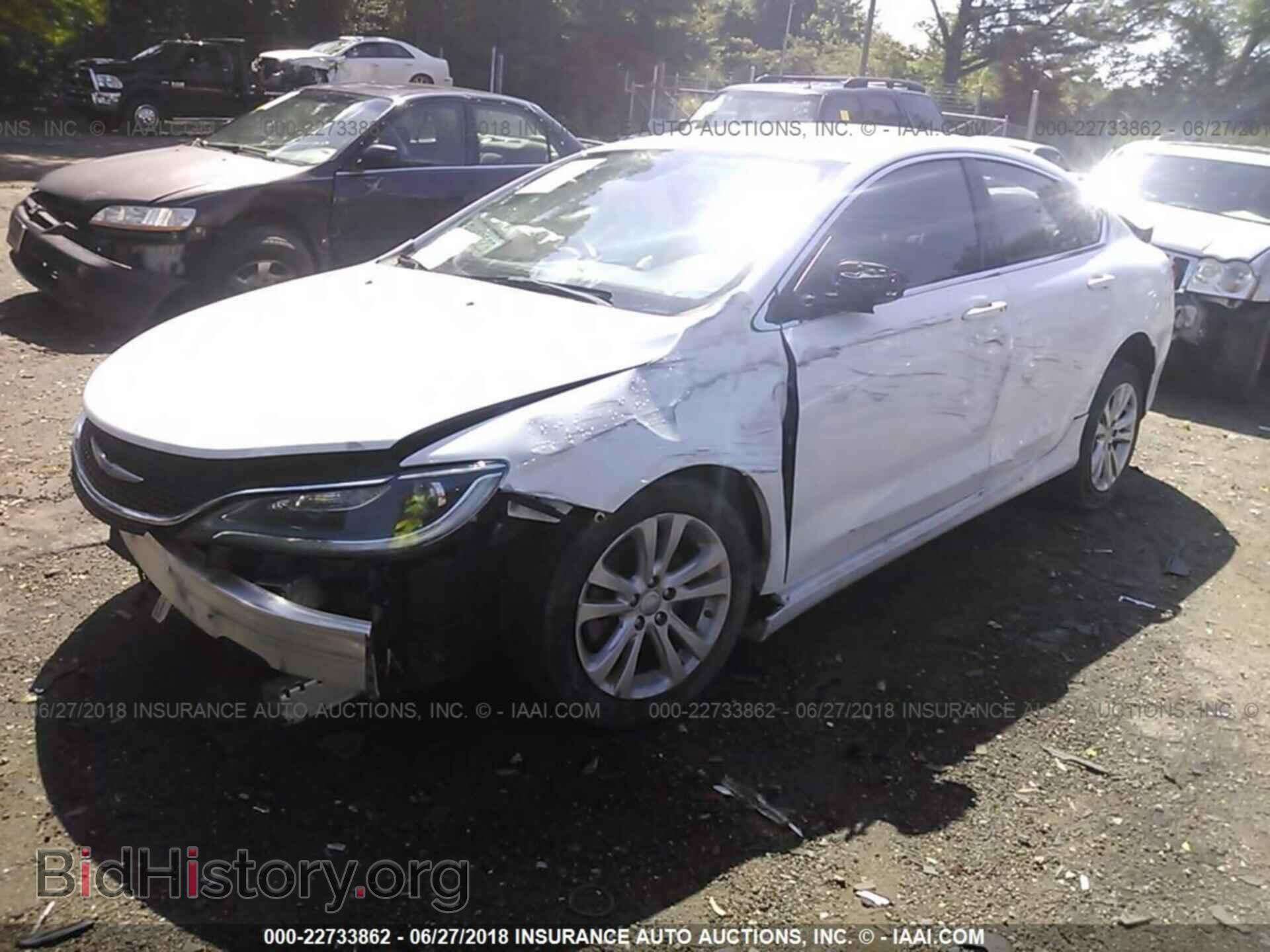 2016 Chrysler 200 - VIN: 1C3CCCABXGN104387 - Photo 2