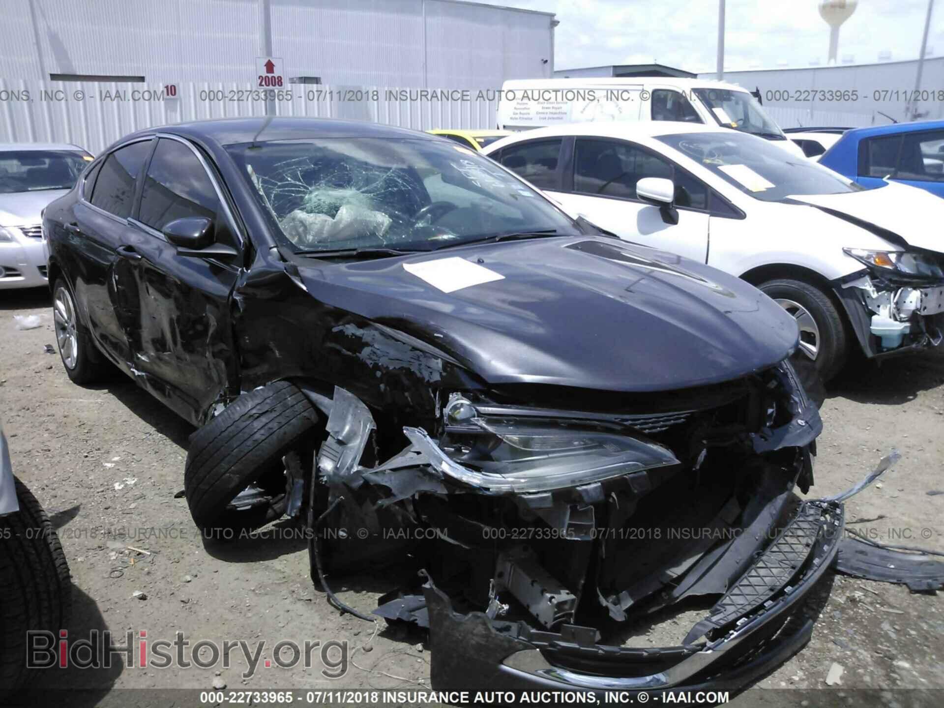 Photo 1C3CCCAB3FN665786 - Chrysler 200 2015