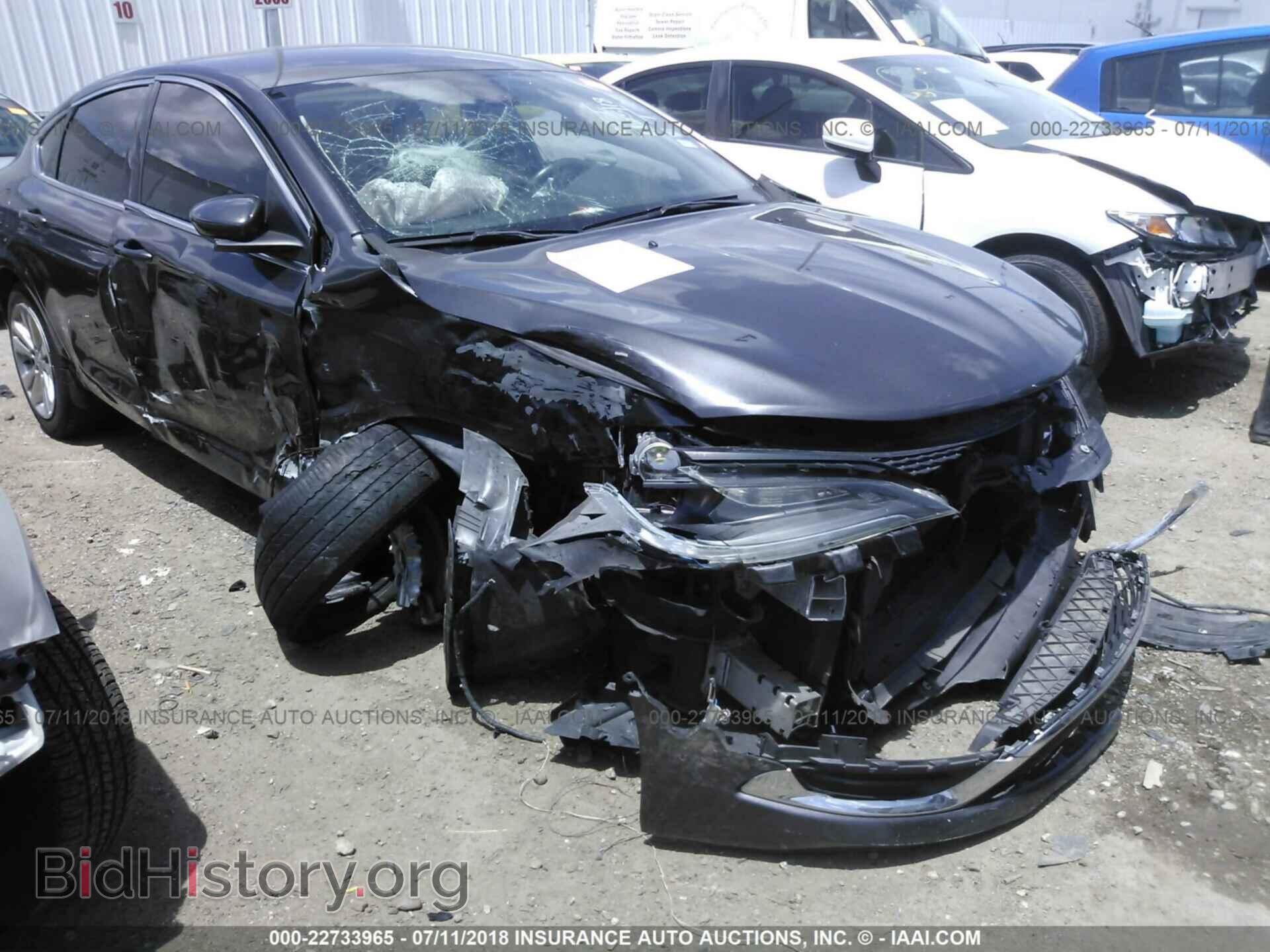 2015 Chrysler 200 - VIN: 1C3CCCAB3FN665786 - Photo 6