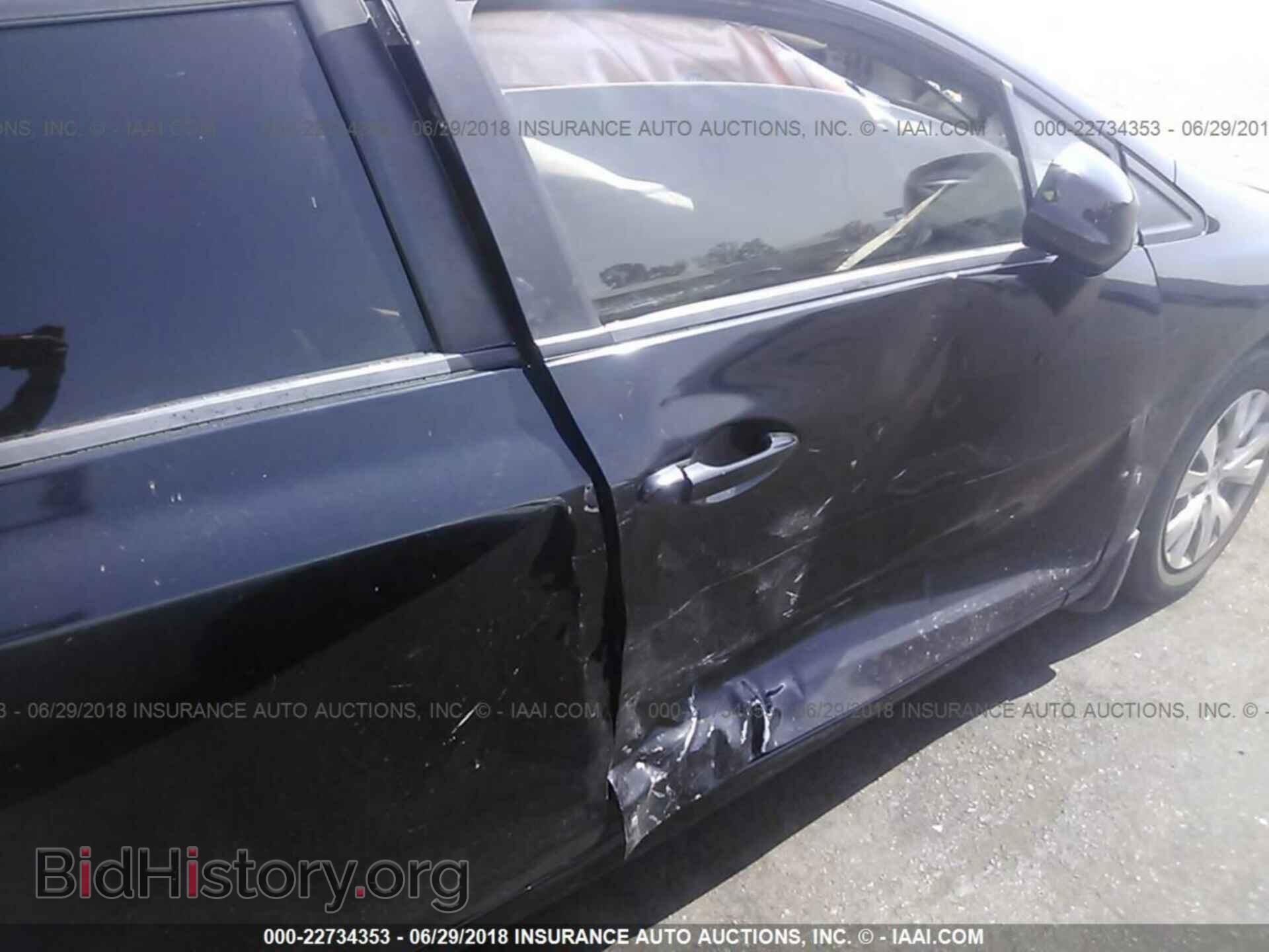 2012 Honda Civic - VIN: 2HGFB2F59CH569417 - Photo 6