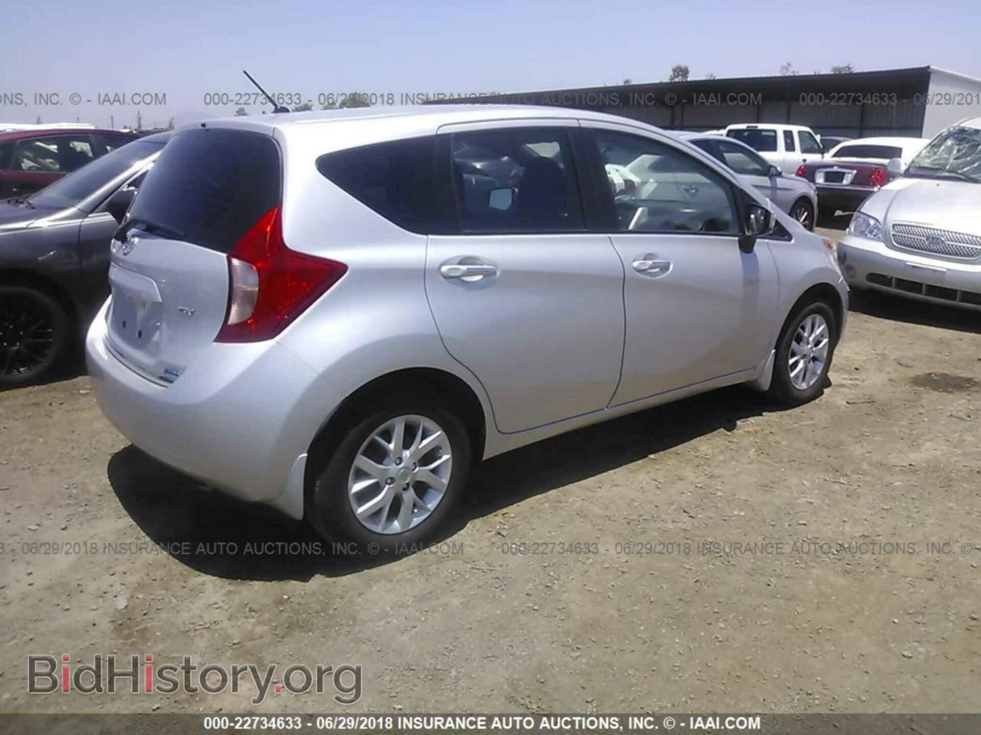 2015 Nissan Versa note - VIN: 3N1CE2CP2FL417699 - Photo 4