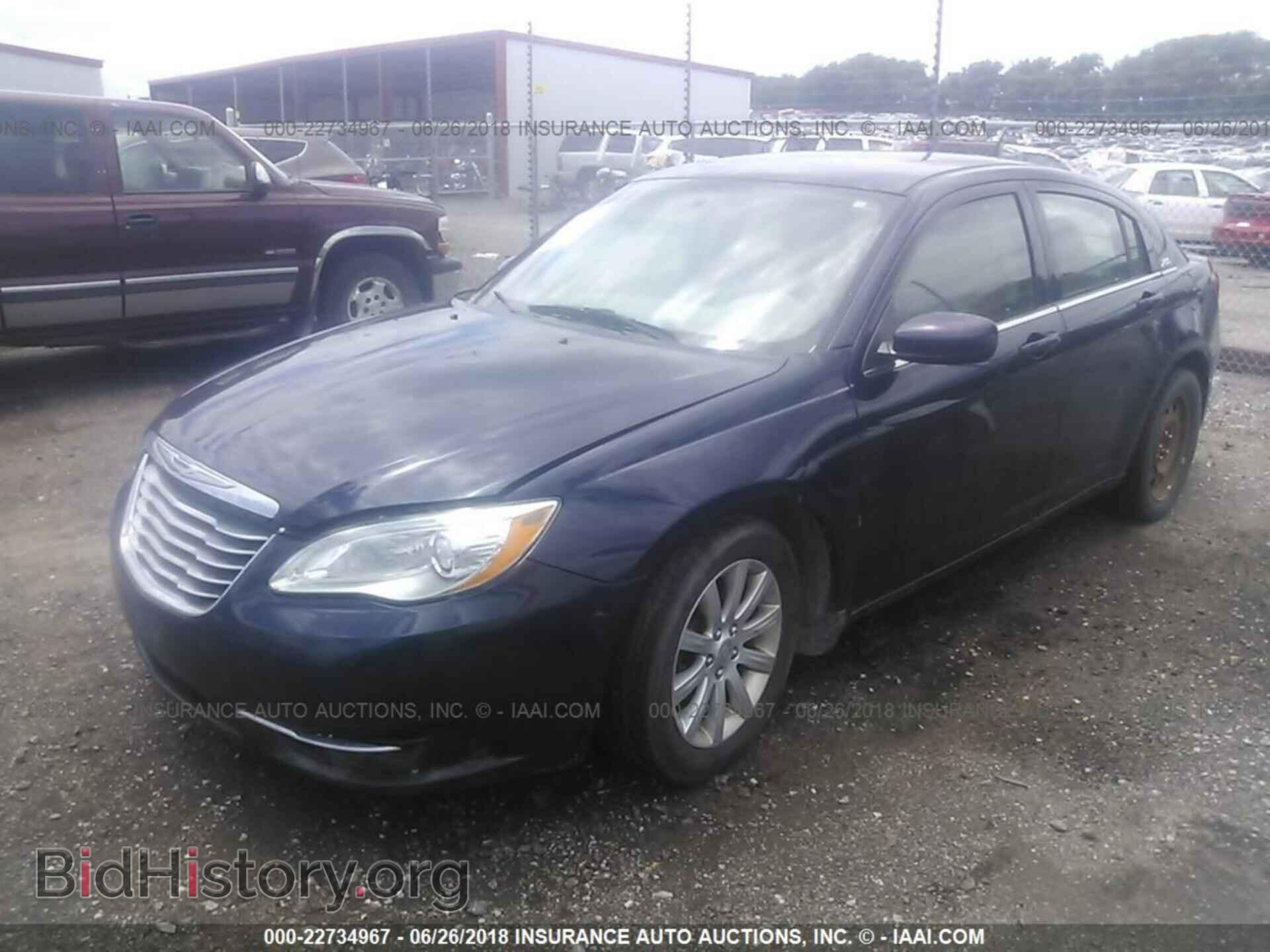 2012 Chrysler 200 - VIN: 1C3CCBBGXCN288471 - Фото 2