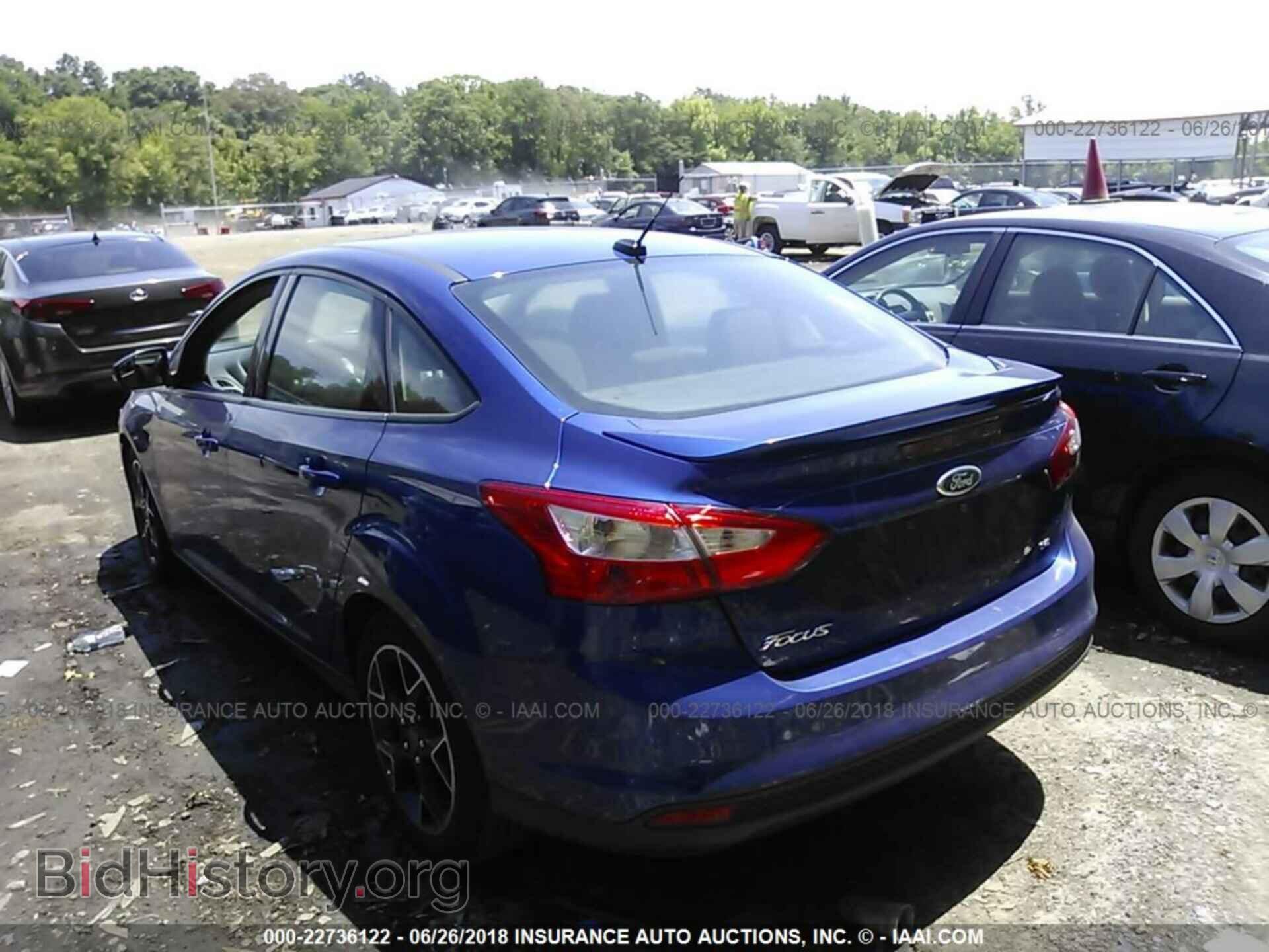 2012 Ford Focus - VIN: 1FAHP3F22CL445034 - Фото 3