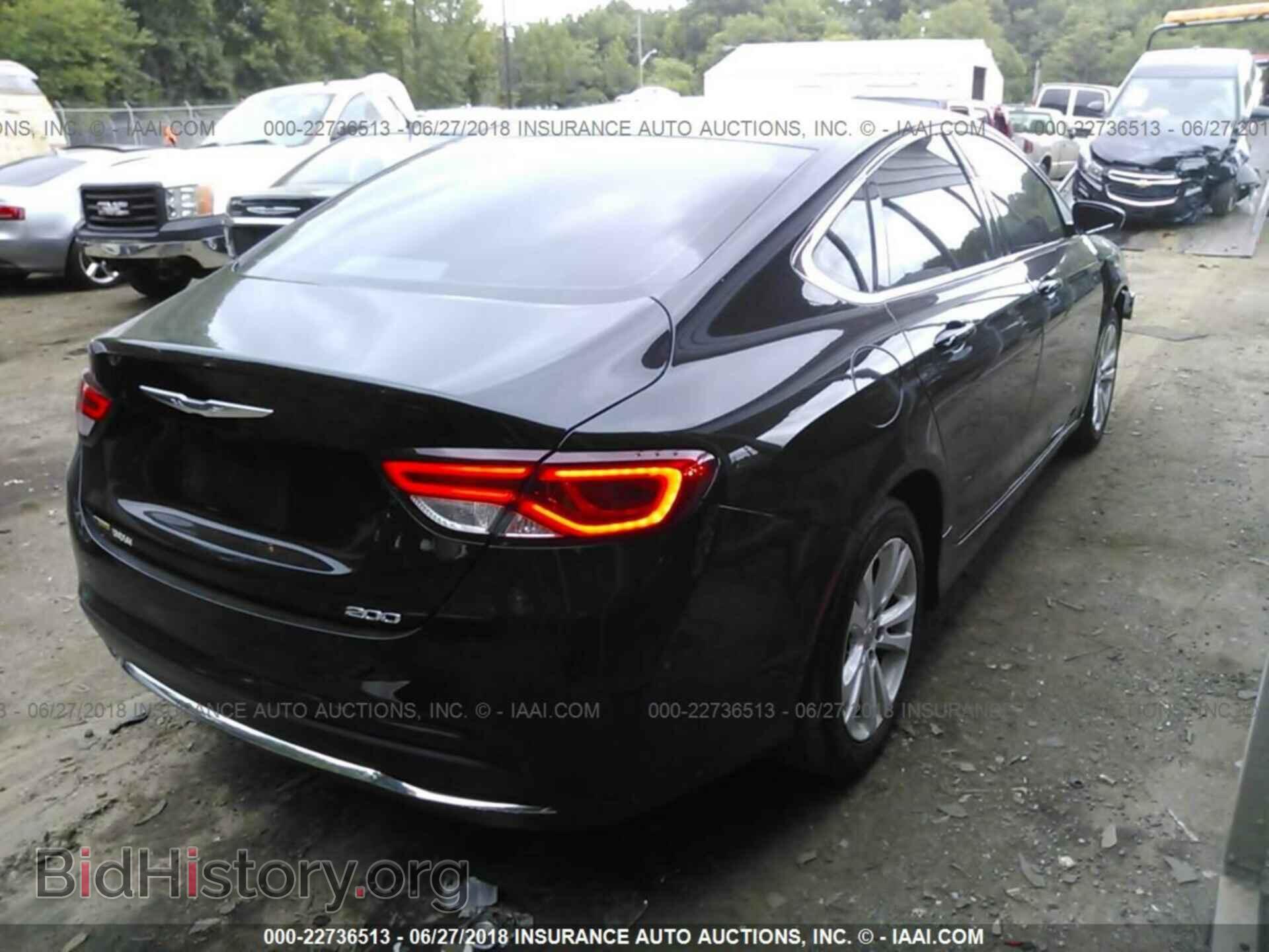 2015 Chrysler 200 - VIN: 1C3CCCAB4FN570136 - Photo 4