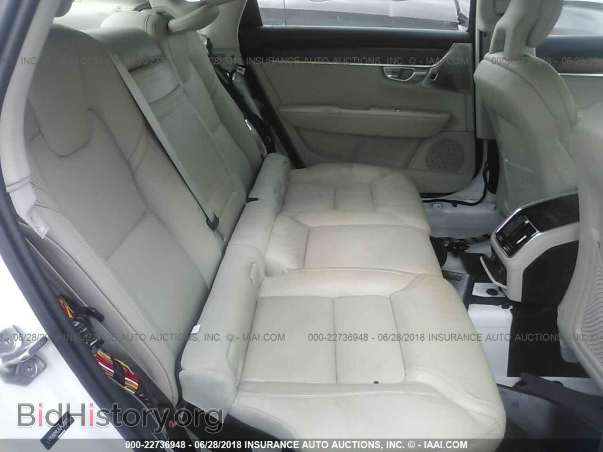 2018 Volvo S90 - VIN: LVY992ML8JP020026 - Photo 8