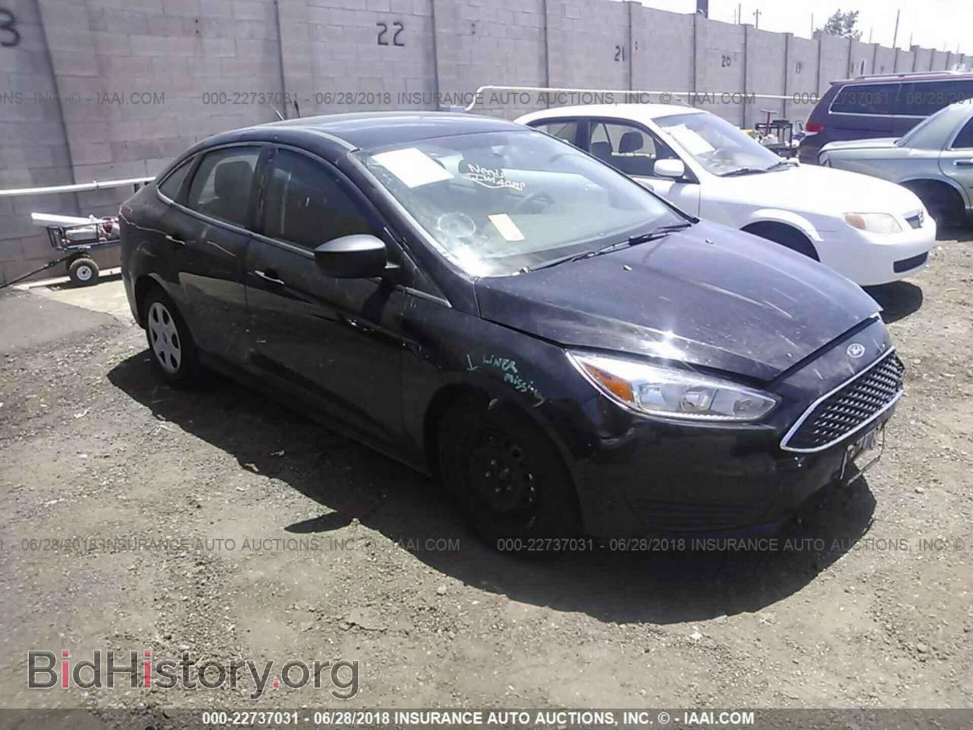 Photo 1FADP3E24HL319474 - Ford Focus 2017