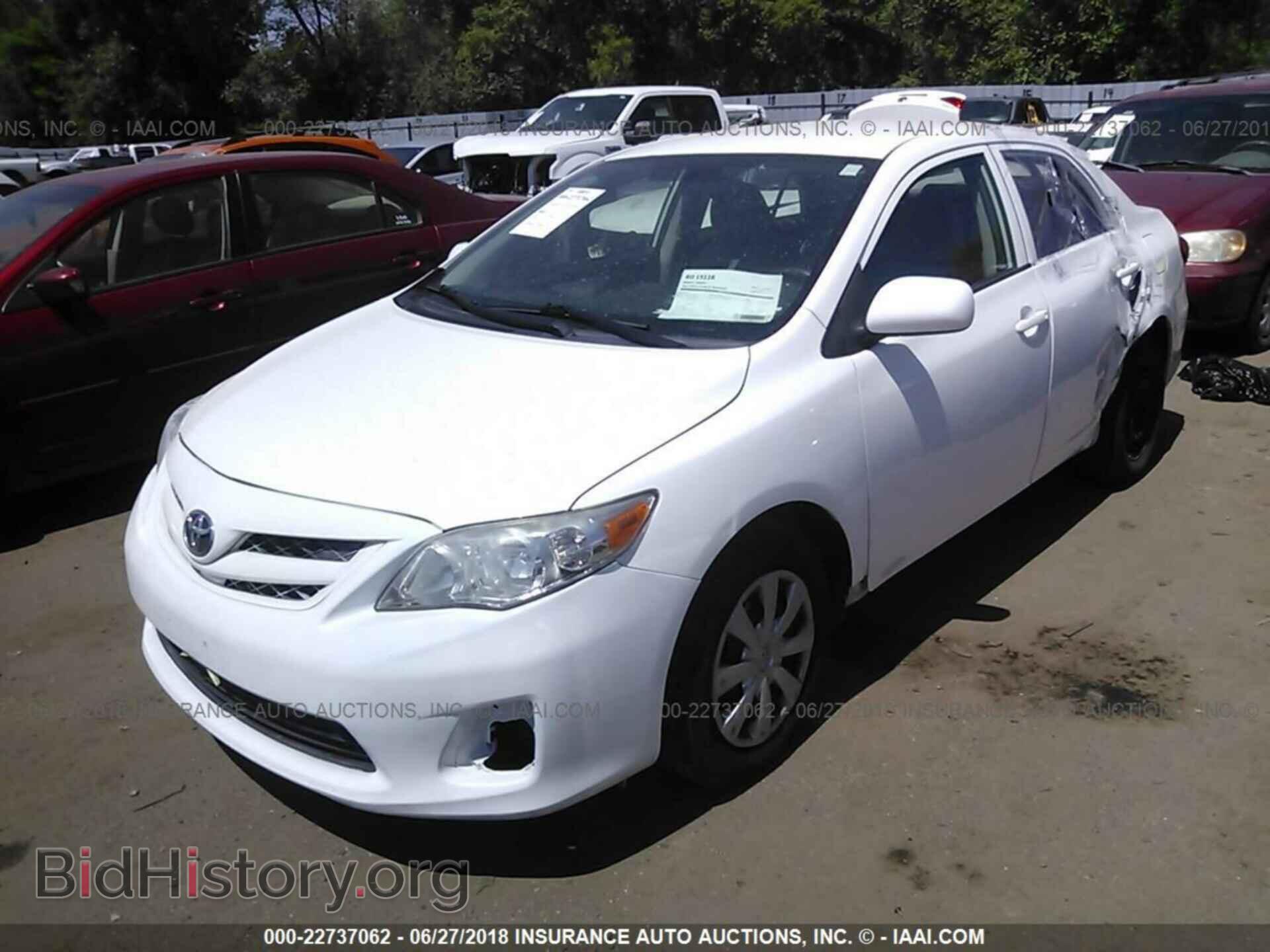 2013 Toyota Corolla - VIN: 5YFBU4EE7DP119815 - Фото 2