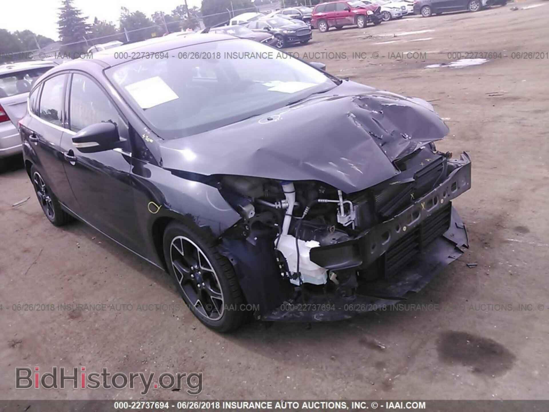 Photo 1FAHP3N28CL300498 - Ford Focus 2012