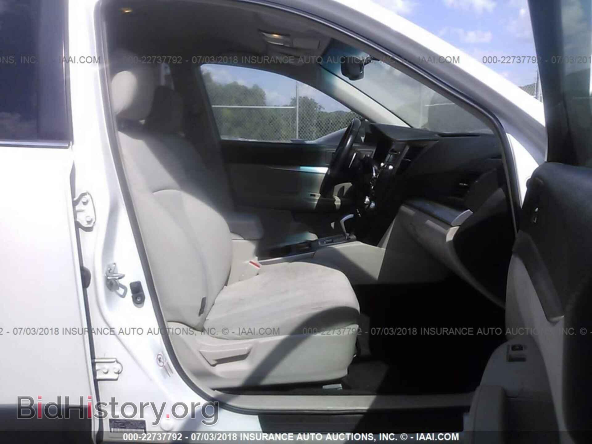 2011 Subaru Outback - VIN: 4S4BRBCC5B3377520 - Фото 5