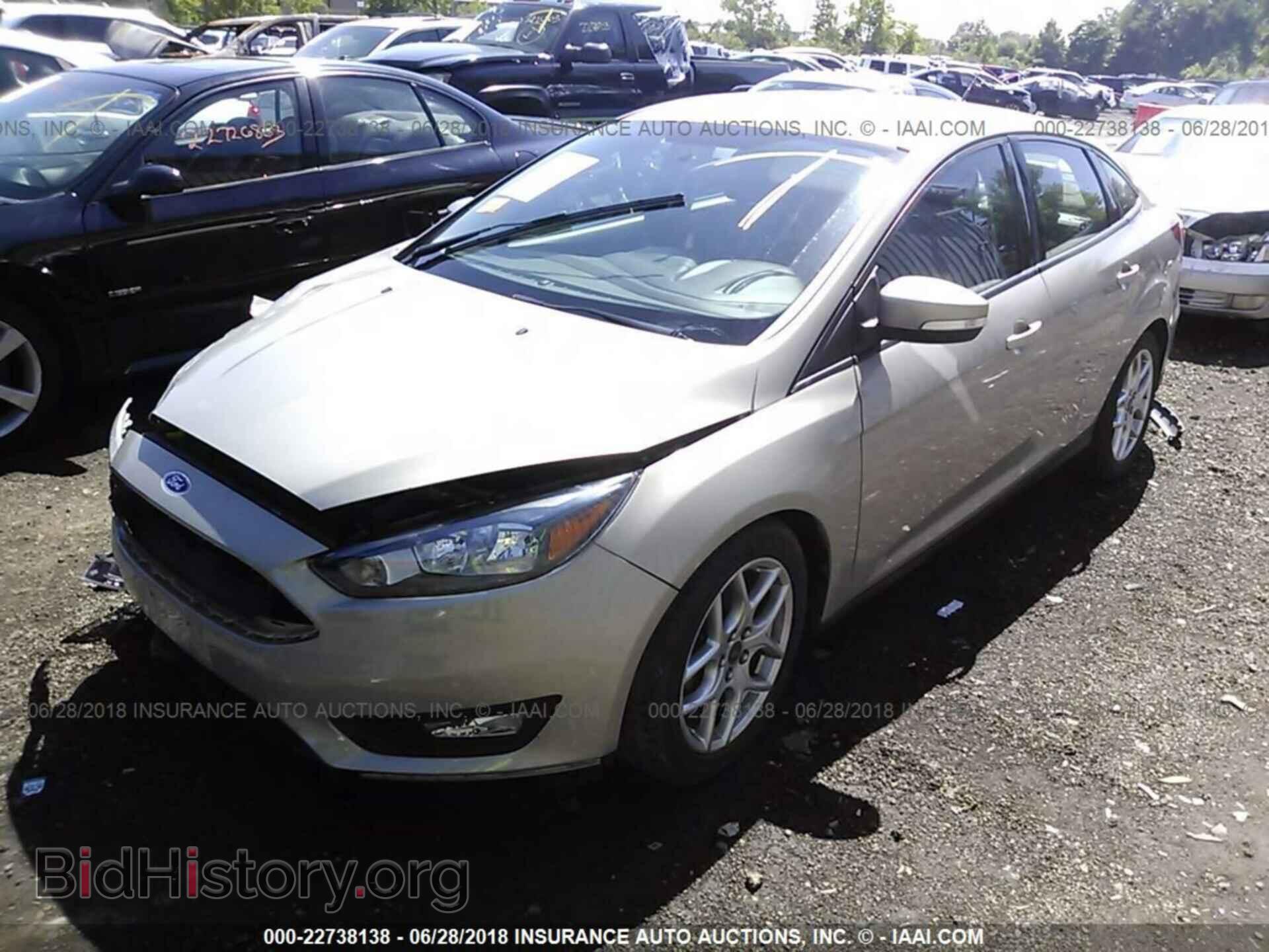 2015 Ford Focus - VIN: 1FADP3F21FL312705 - Фото 2