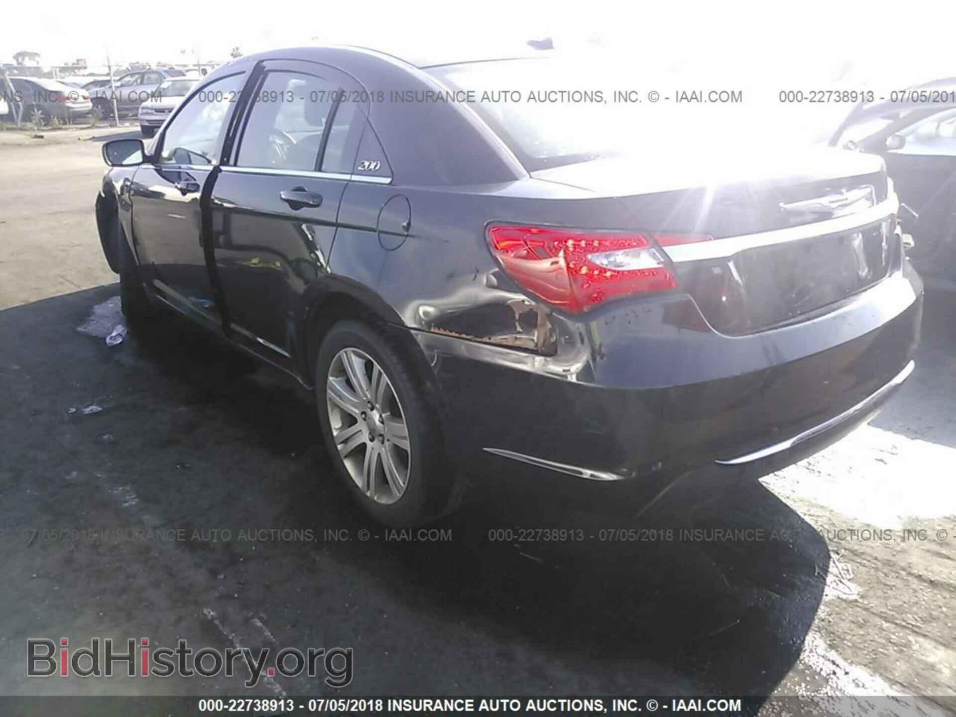 2013 Chrysler 200 - VIN: 1C3CCBBB7DN765315 - Photo 3
