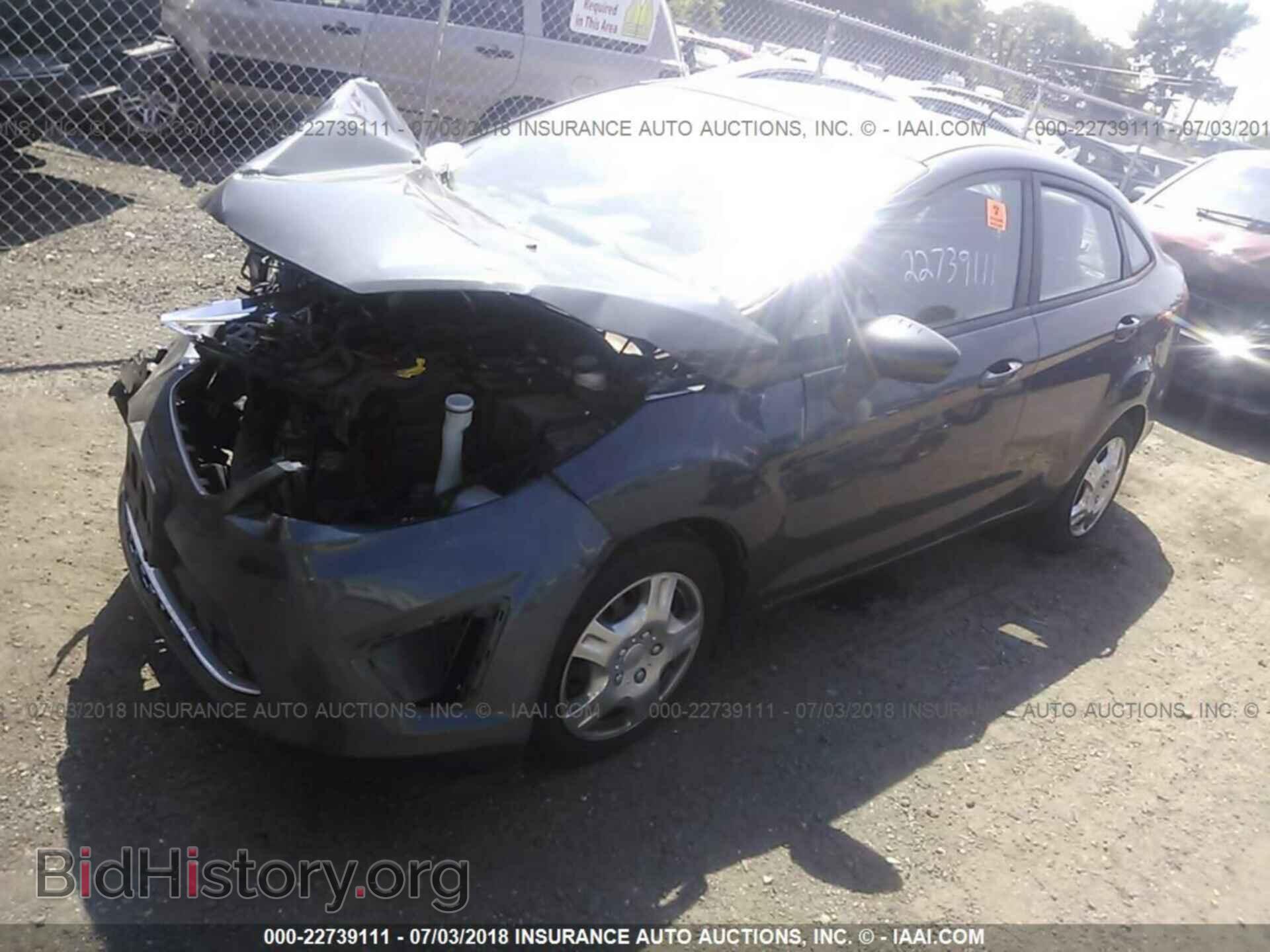 2011 Ford Fiesta - VIN: 3FADP4AJ4BM238564 - Фото 2