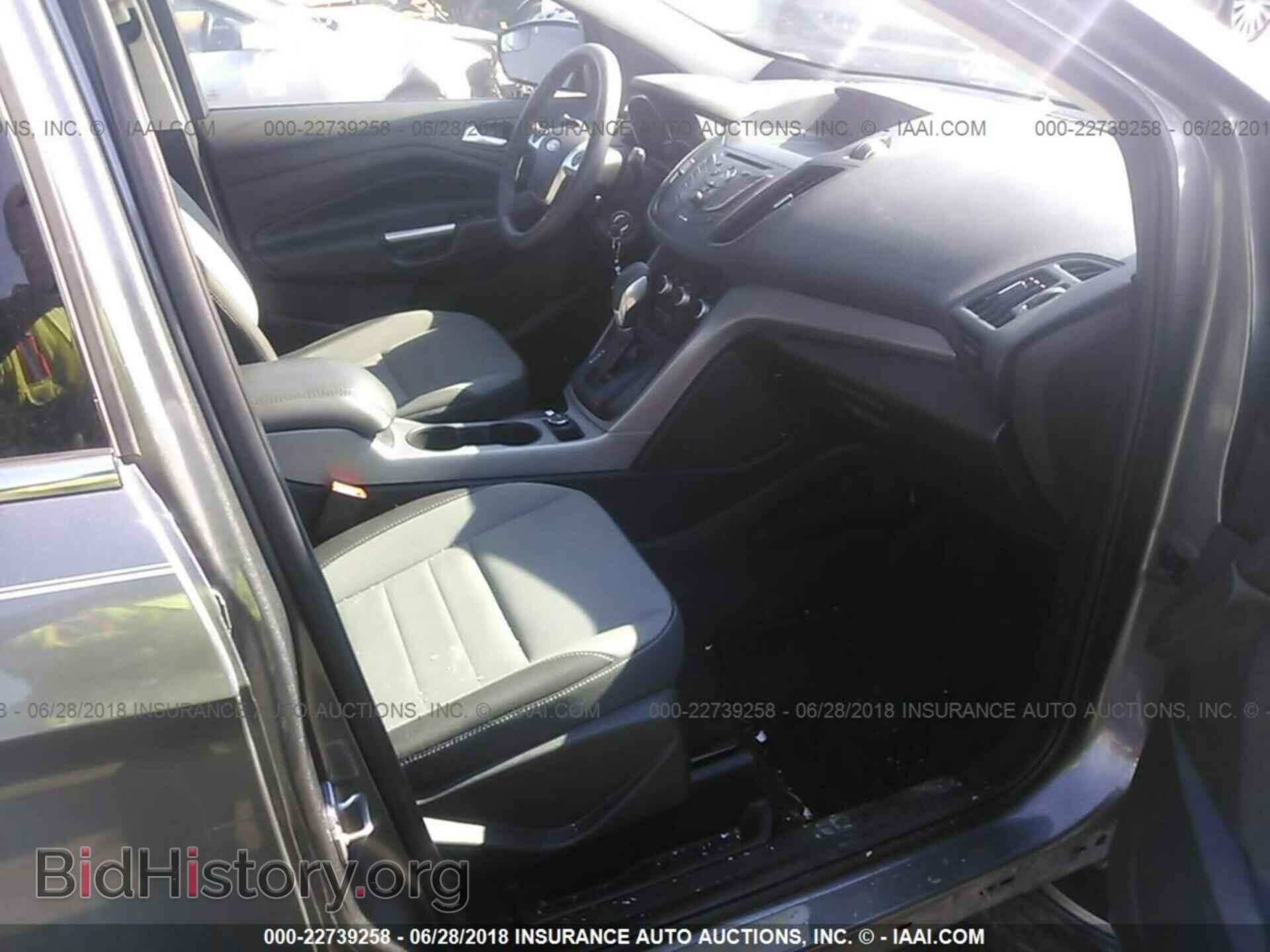 2014 Ford Escape - VIN: 1FMCU0GX0EUC07052 - Photo 5